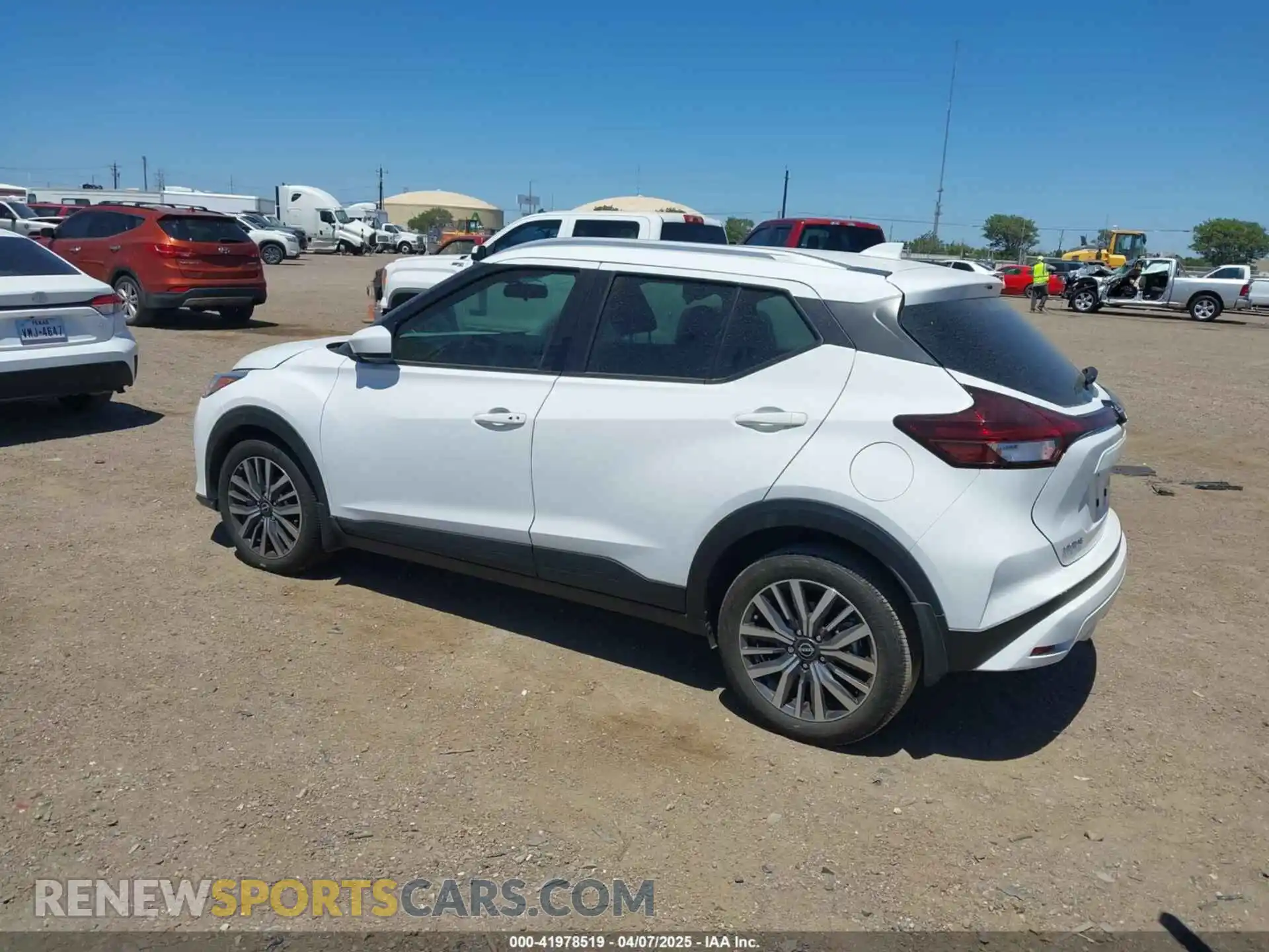 3 fotografías del automóvil dañado 3N1CP5CV0RL482954 NISSAN KICKS 2024