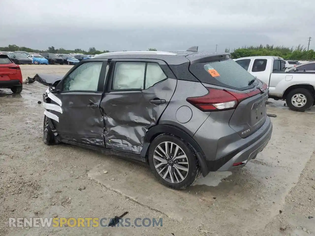 2 Photograph of a damaged car 3N1CP5CV2RL513931 NISSAN KICKS 2024