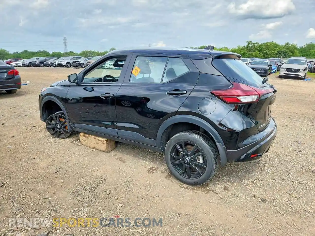 2 Photograph of a damaged car 3N1CP5CV3RL487582 NISSAN KICKS 2024