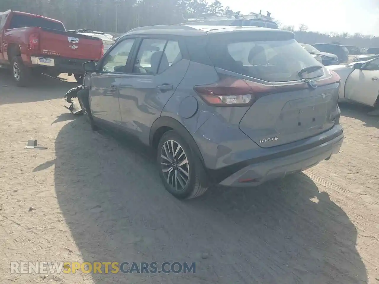 2 fotografías del automóvil dañado 3N1CP5CVXRL501168 NISSAN KICKS 2024