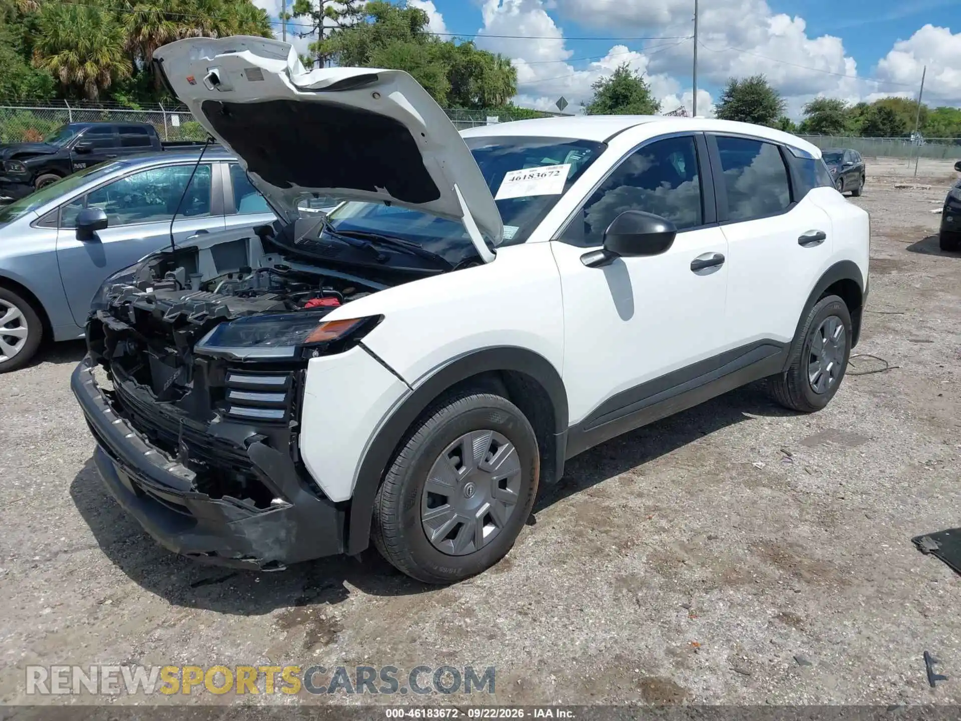 2 fotografías del automóvil dañado 3N8AP6BA1SL325209 NISSAN KICKS 2025