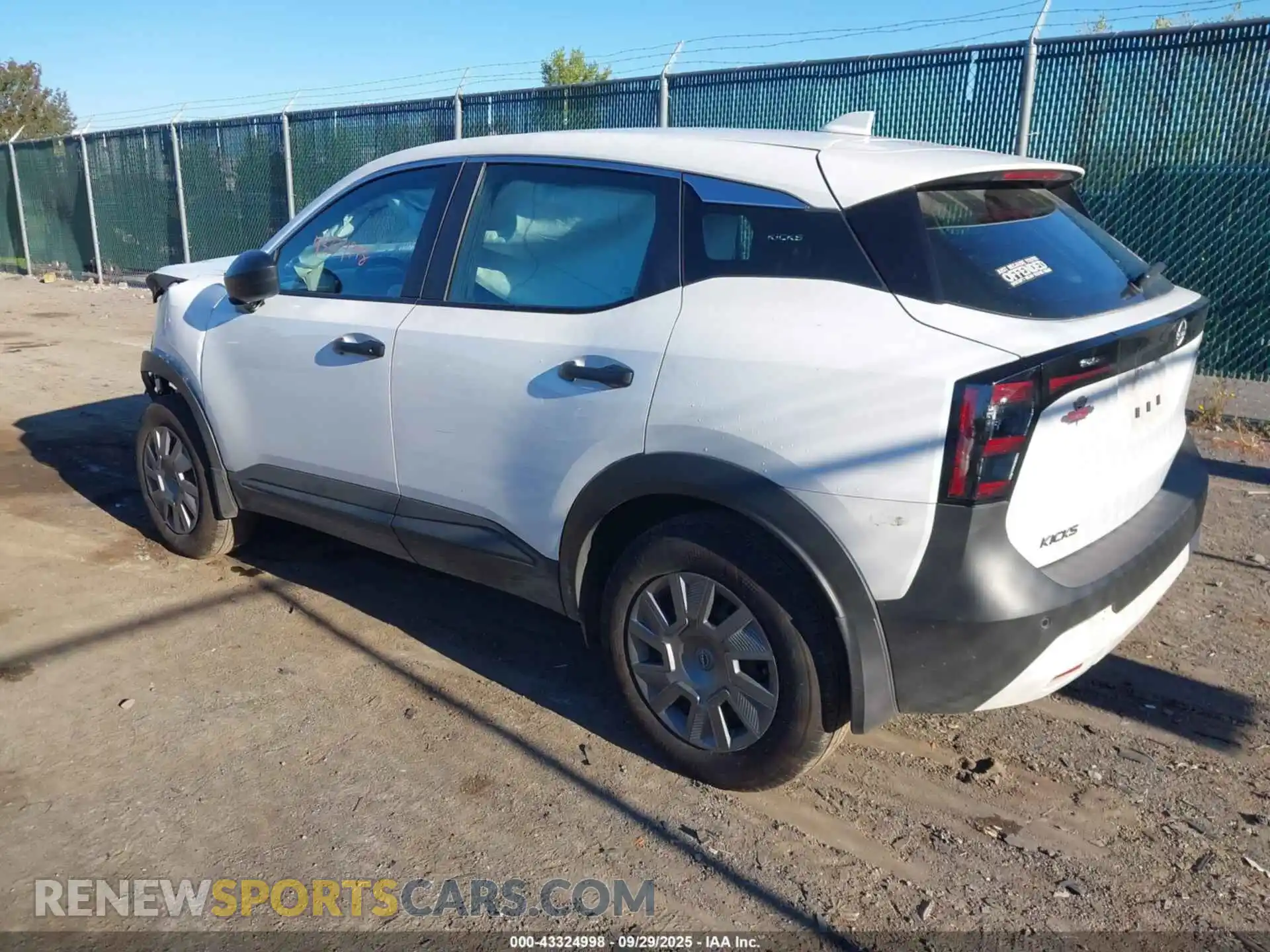 3 Photograph of a damaged car 3N8AP6BA1SL334928 NISSAN KICKS 2025