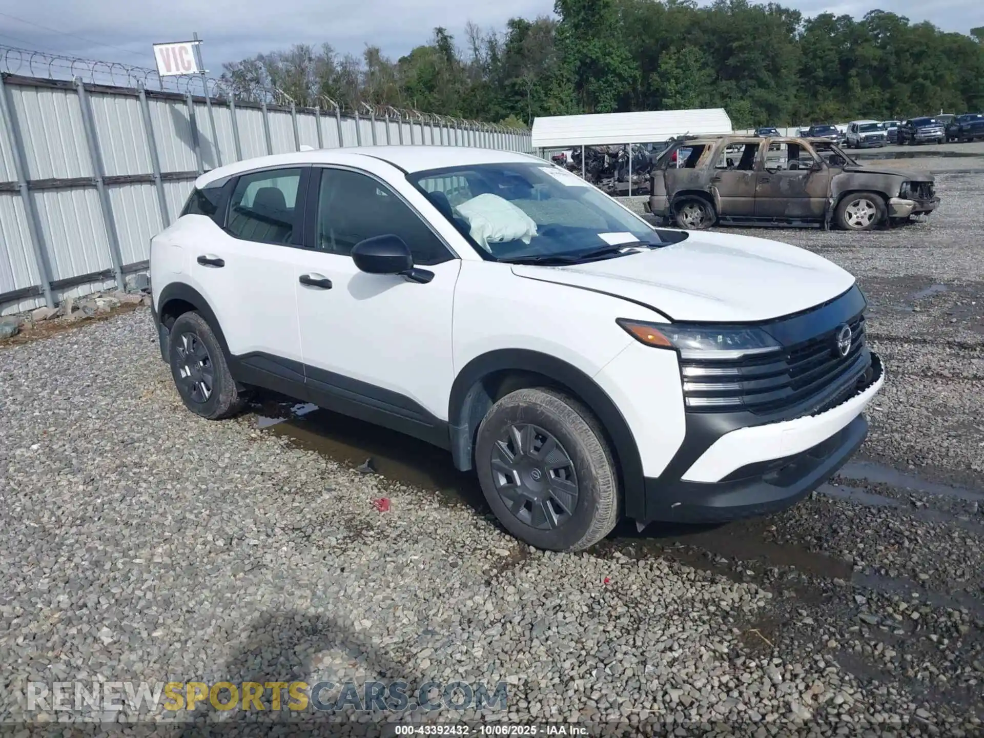 1 Photograph of a damaged car 3N8AP6BA2SL306149 NISSAN KICKS 2025