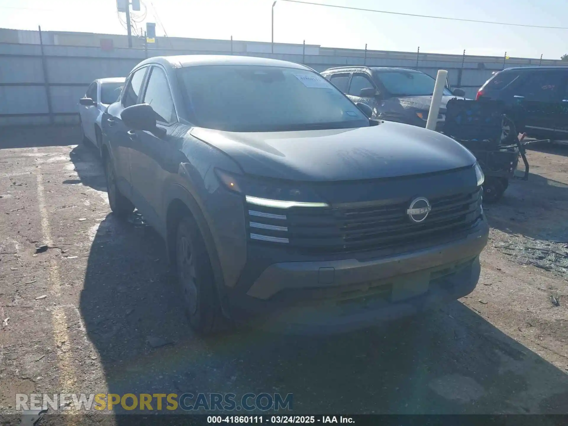 1 Photograph of a damaged car 3N8AP6BA3SL305771 NISSAN KICKS 2025