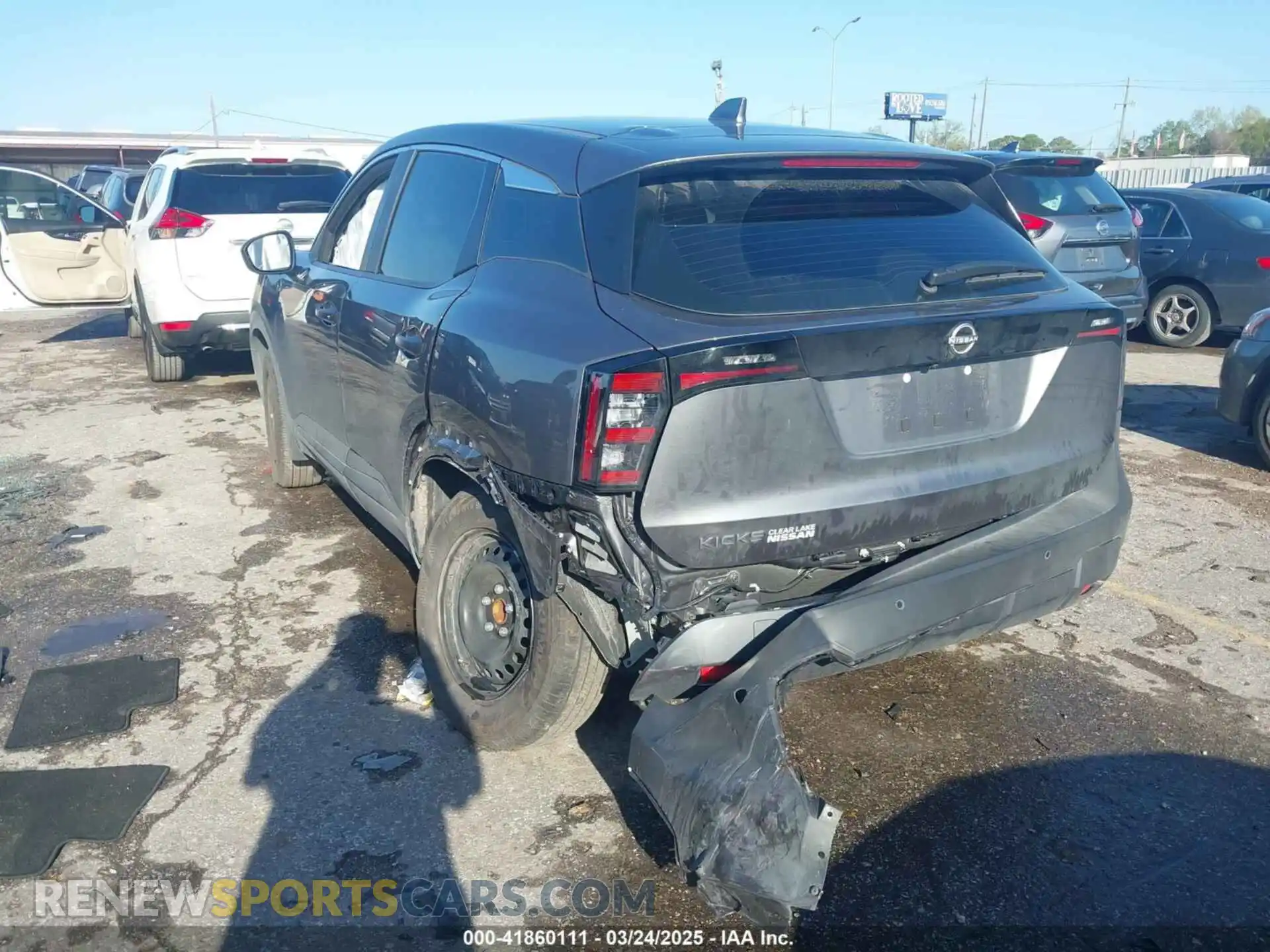 3 Photograph of a damaged car 3N8AP6BA3SL305771 NISSAN KICKS 2025