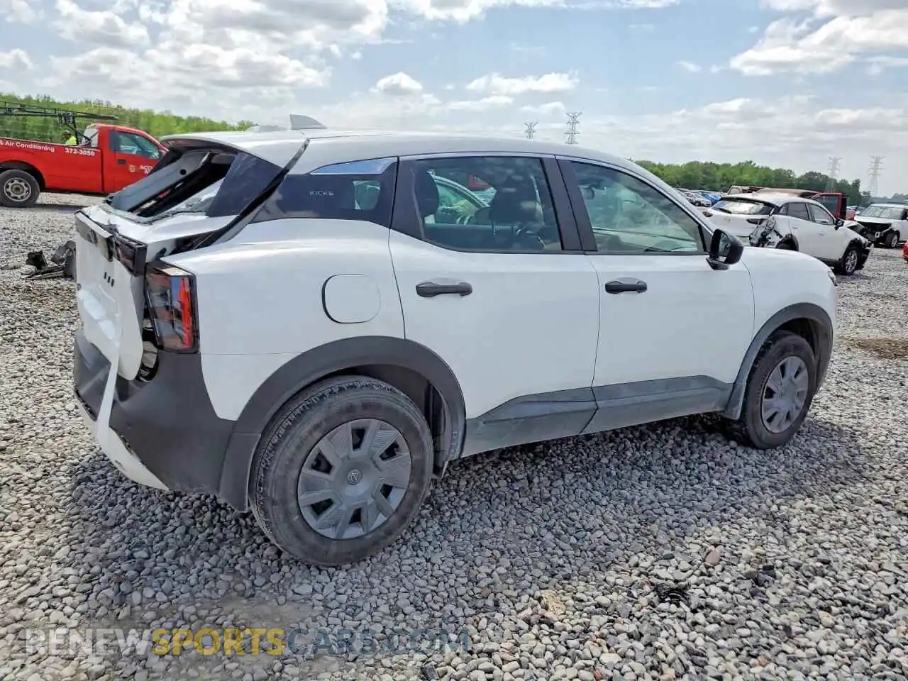 3 fotografías del automóvil dañado 3N8AP6BA3SL323414 NISSAN KICKS 2025