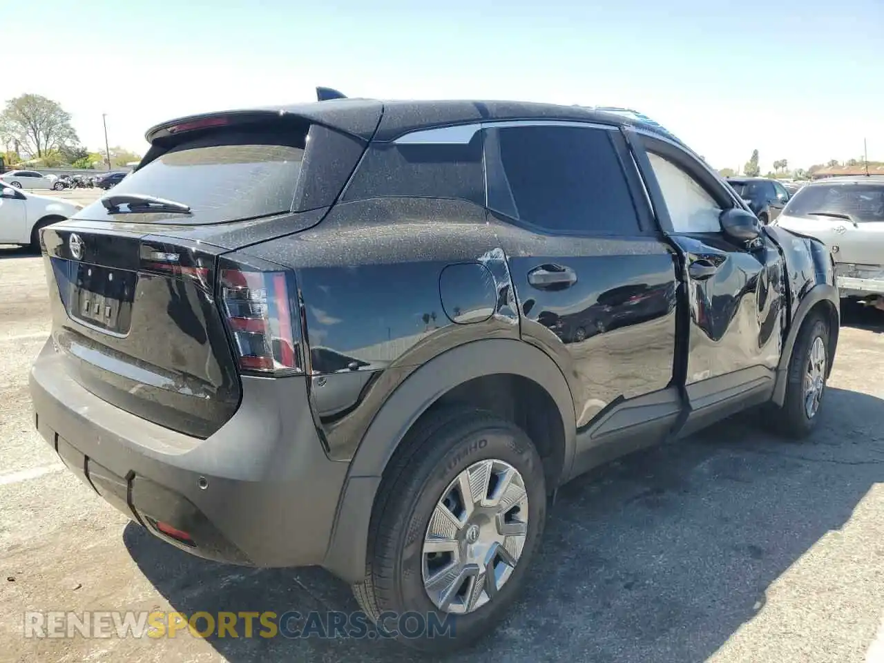 3 Фотография поврежденного автомобиля 3N8AP6BA3SL366215 NISSAN KICKS 2025