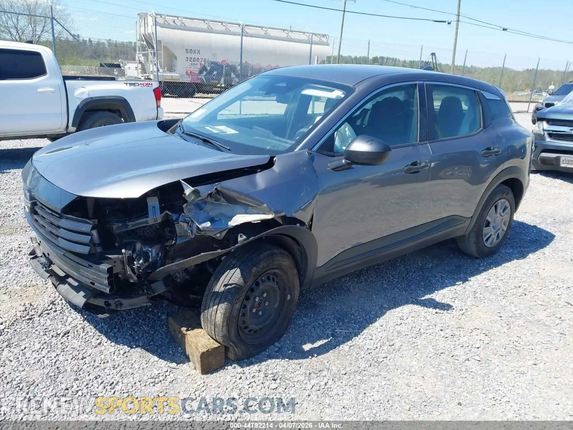 2 Photograph of a damaged car 3N8AP6BA4SL336706 NISSAN KICKS 2025