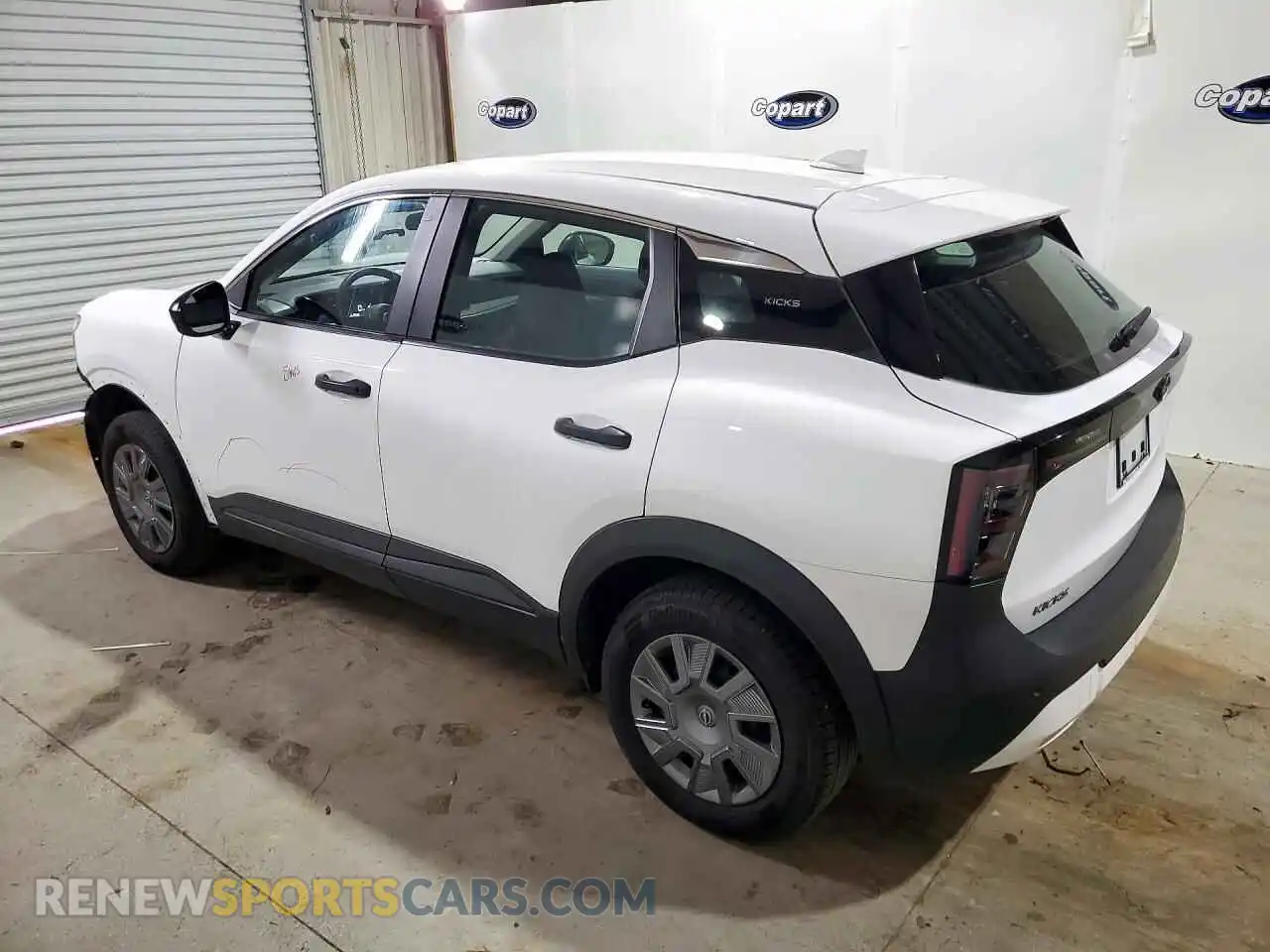 2 fotografías del automóvil dañado 3N8AP6BA4SL351982 NISSAN KICKS 2025