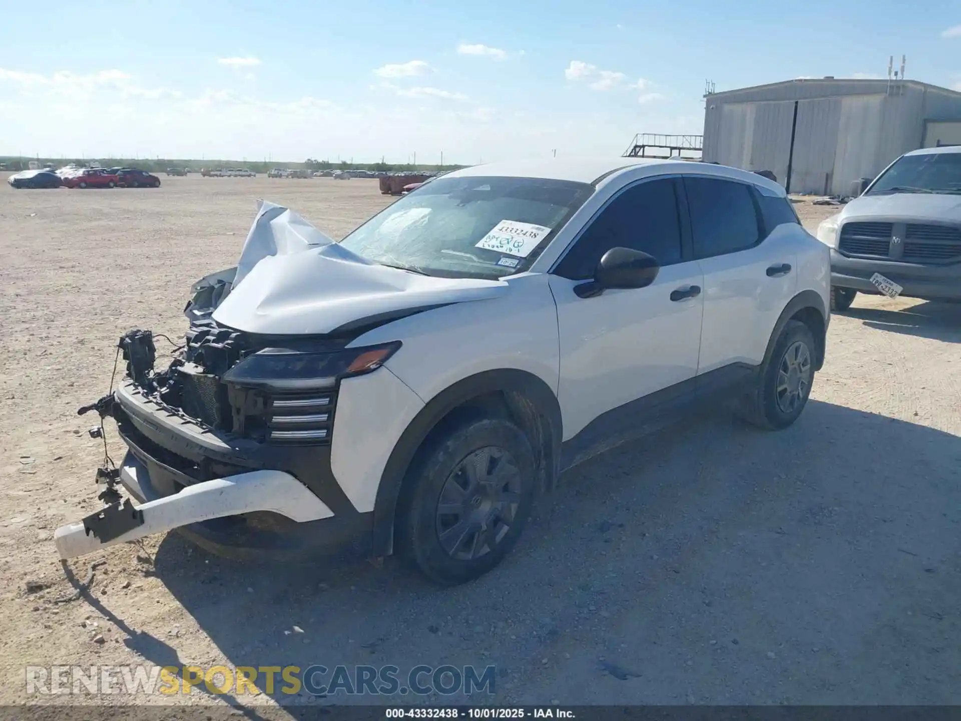 2 Photograph of a damaged car 3N8AP6BA5SL313354 NISSAN KICKS 2025