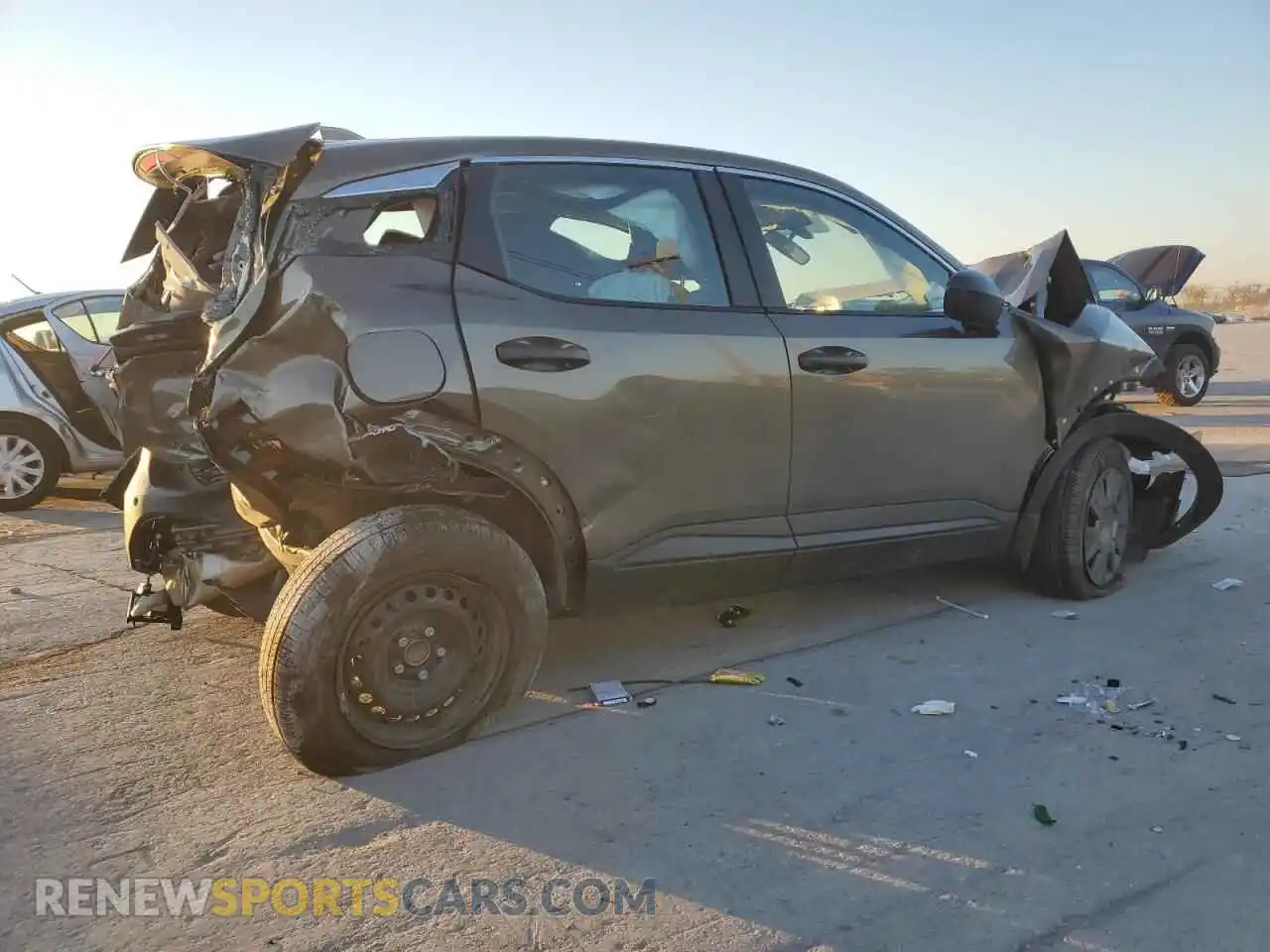 3 Photograph of a damaged car 3N8AP6BA5SL396722 NISSAN KICKS 2025