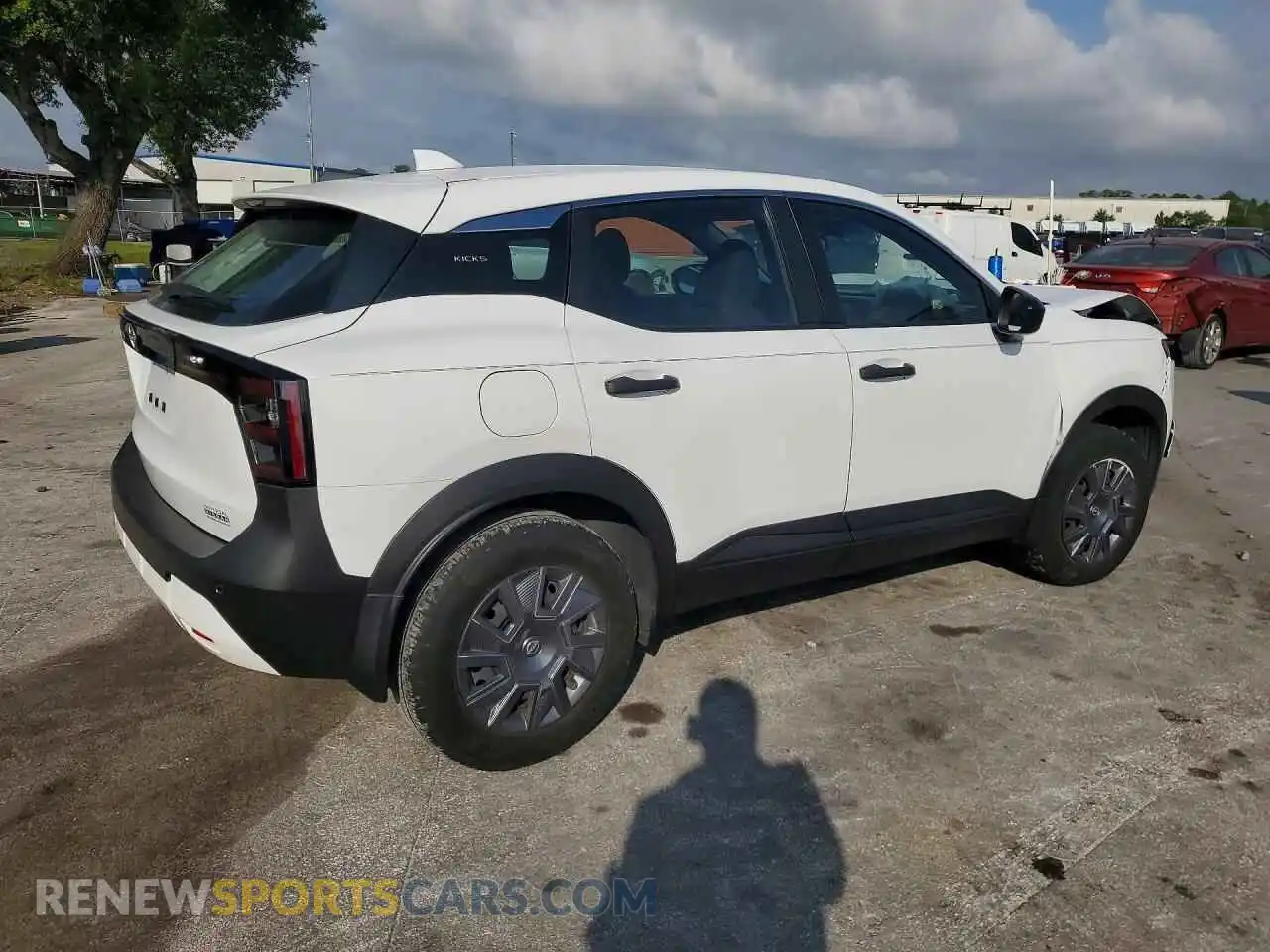3 Фотография поврежденного автомобиля 3N8AP6BA6SL322662 NISSAN KICKS 2025