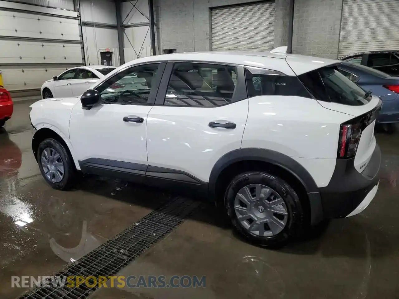 2 fotografías del automóvil dañado 3N8AP6BA8SL397217 NISSAN KICKS 2025