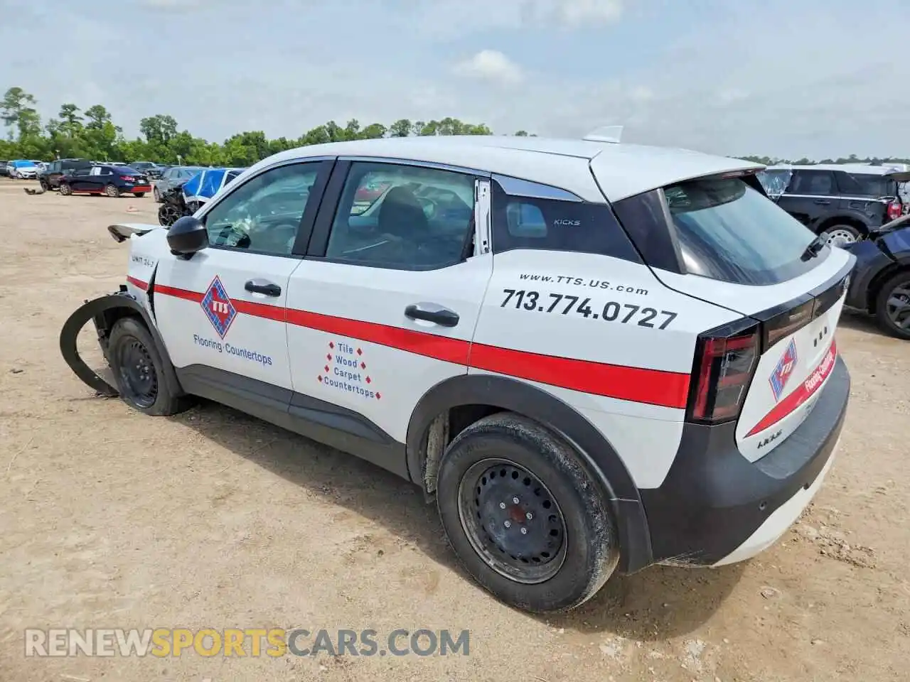 2 Photograph of a damaged car 3N8AP6BAXSL304181 NISSAN KICKS 2025