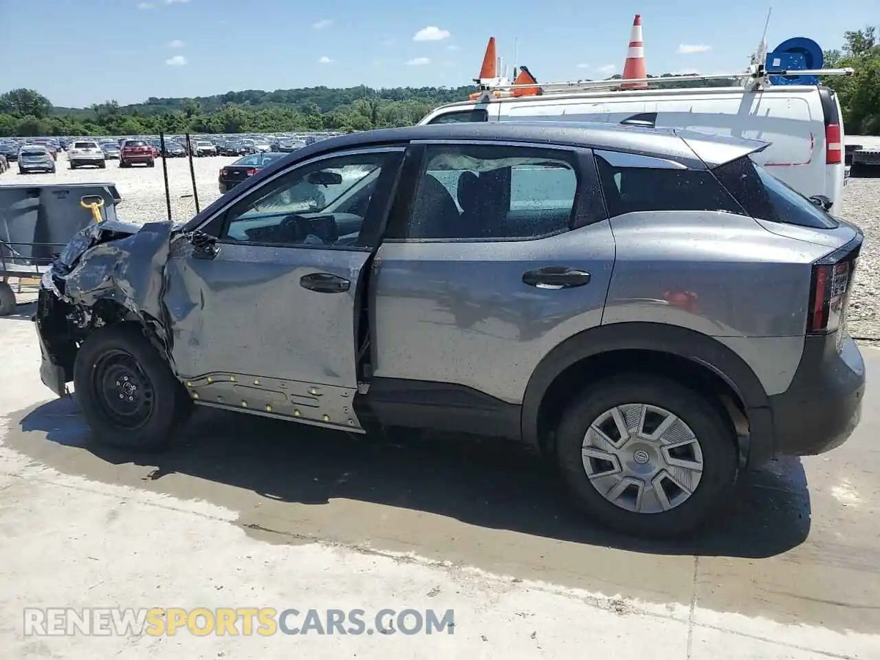 2 Photograph of a damaged car 3N8AP6BAXSL397316 NISSAN KICKS 2025