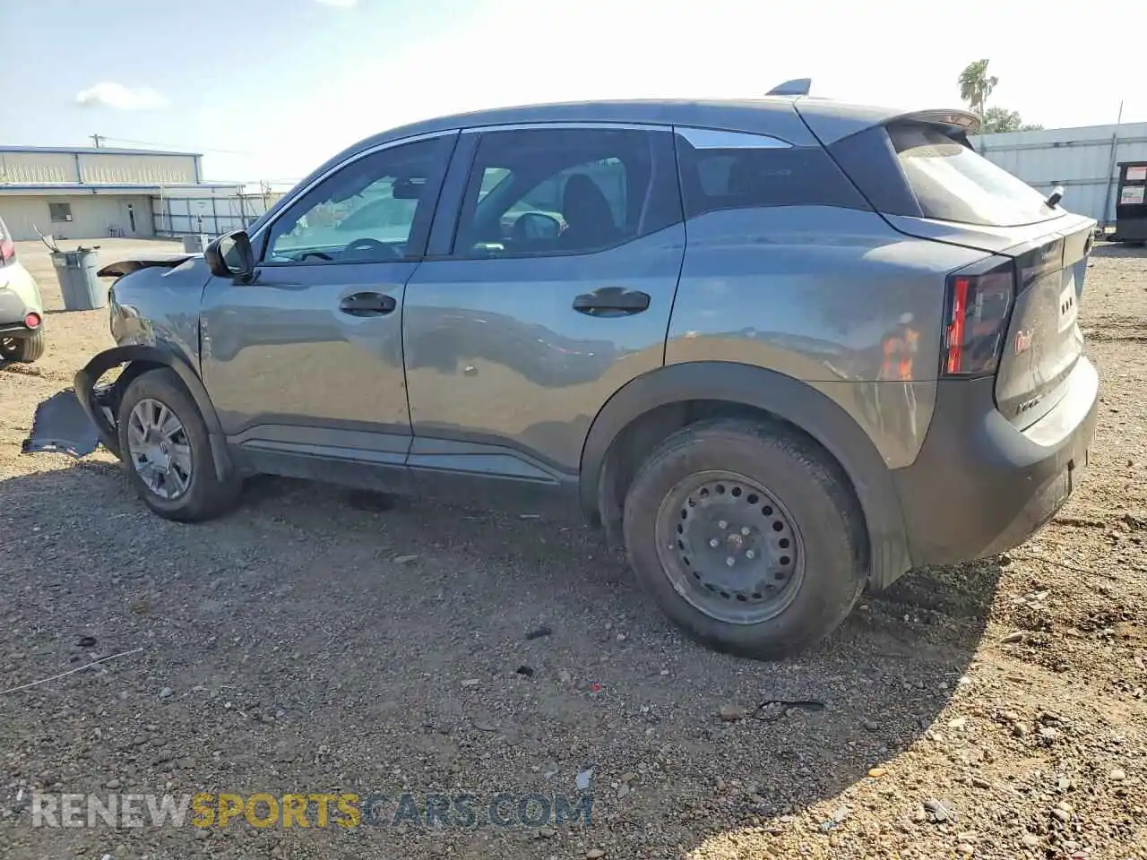 2 fotografías del automóvil dañado 3N8AP6BB4SL372467 NISSAN KICKS 2025