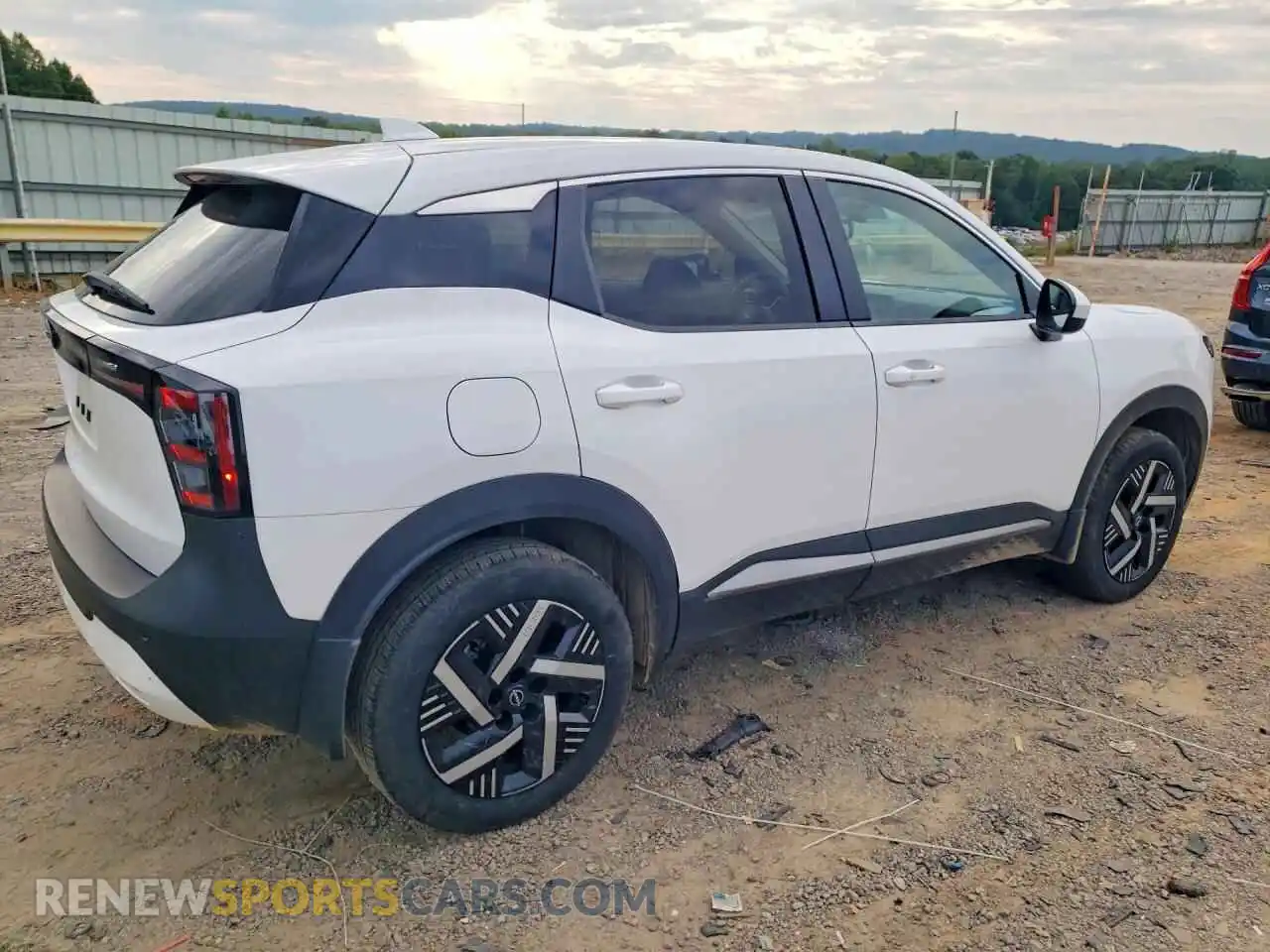 3 fotografías del automóvil dañado 3N8AP6CA1SL344521 NISSAN KICKS 2025