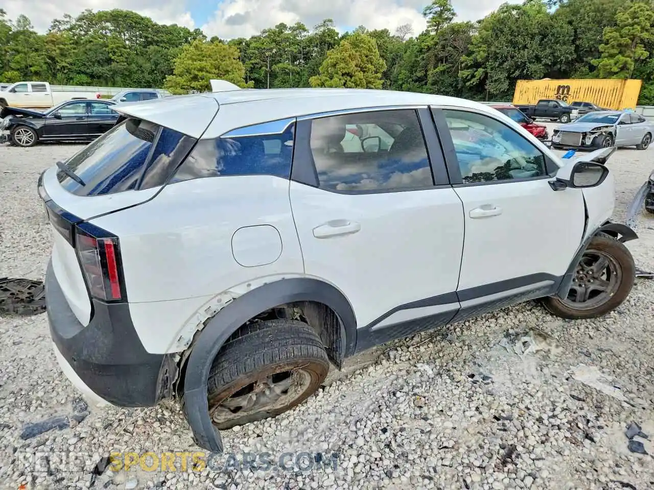 3 Photograph of a damaged car 3N8AP6CA5SL338544 NISSAN KICKS 2025