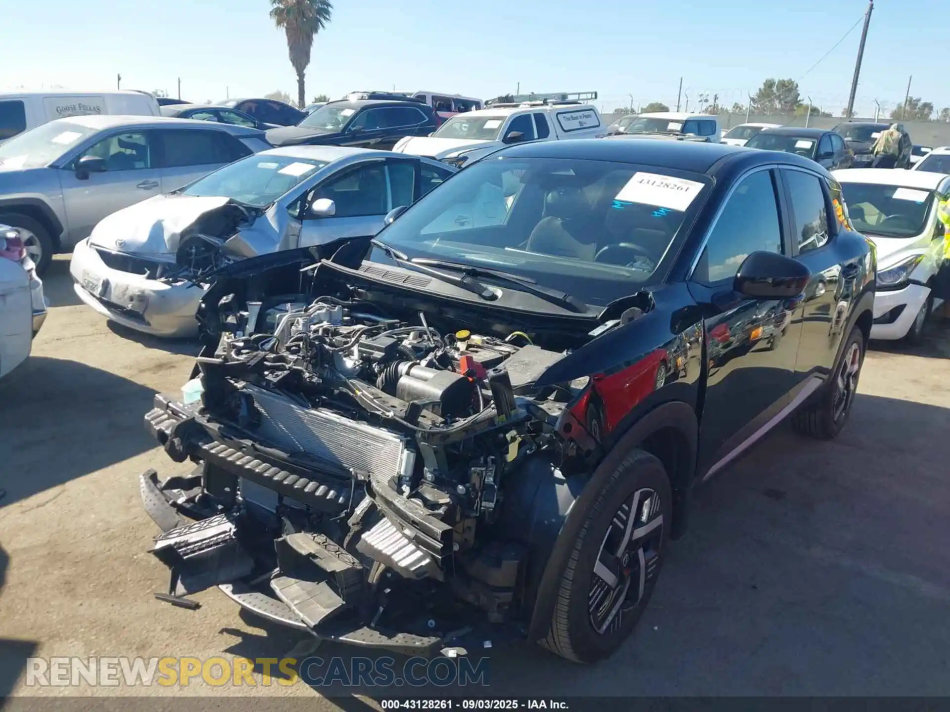 2 Фотография поврежденного автомобиля 3N8AP6CA5SL401321 NISSAN KICKS 2025