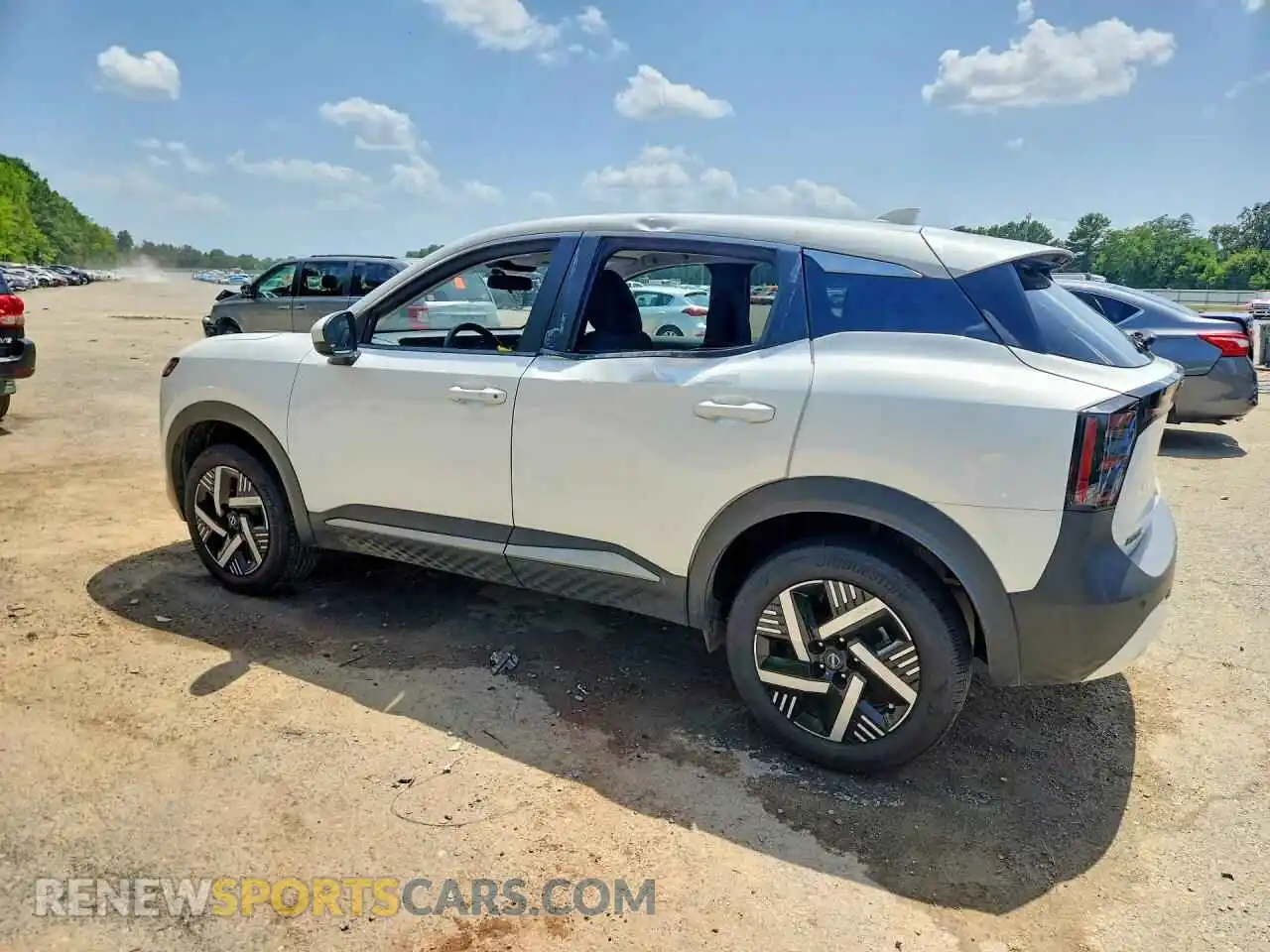 2 fotografías del automóvil dañado 3N8AP6CA6SL428902 NISSAN KICKS 2025