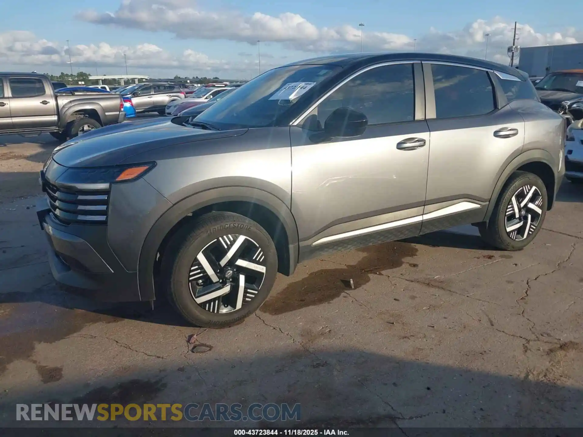 2 Photograph of a damaged car 3N8AP6CA7SL318554 NISSAN KICKS 2025