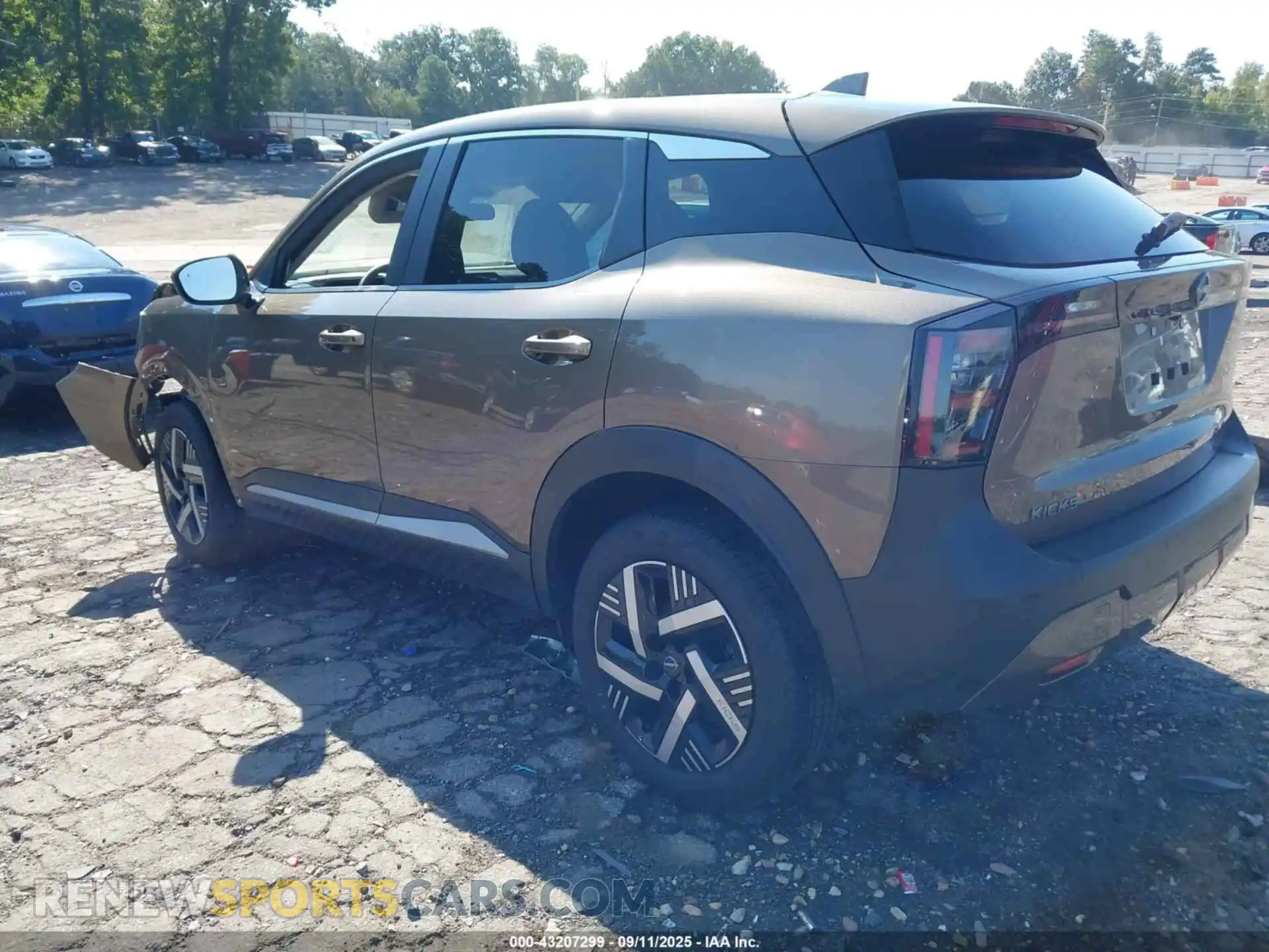 3 Photograph of a damaged car 3N8AP6CA7SL373005 NISSAN KICKS 2025