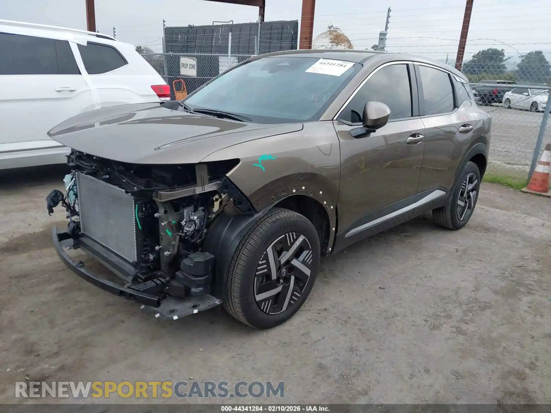 2 Photograph of a damaged car 3N8AP6CA7SL382397 NISSAN KICKS 2025