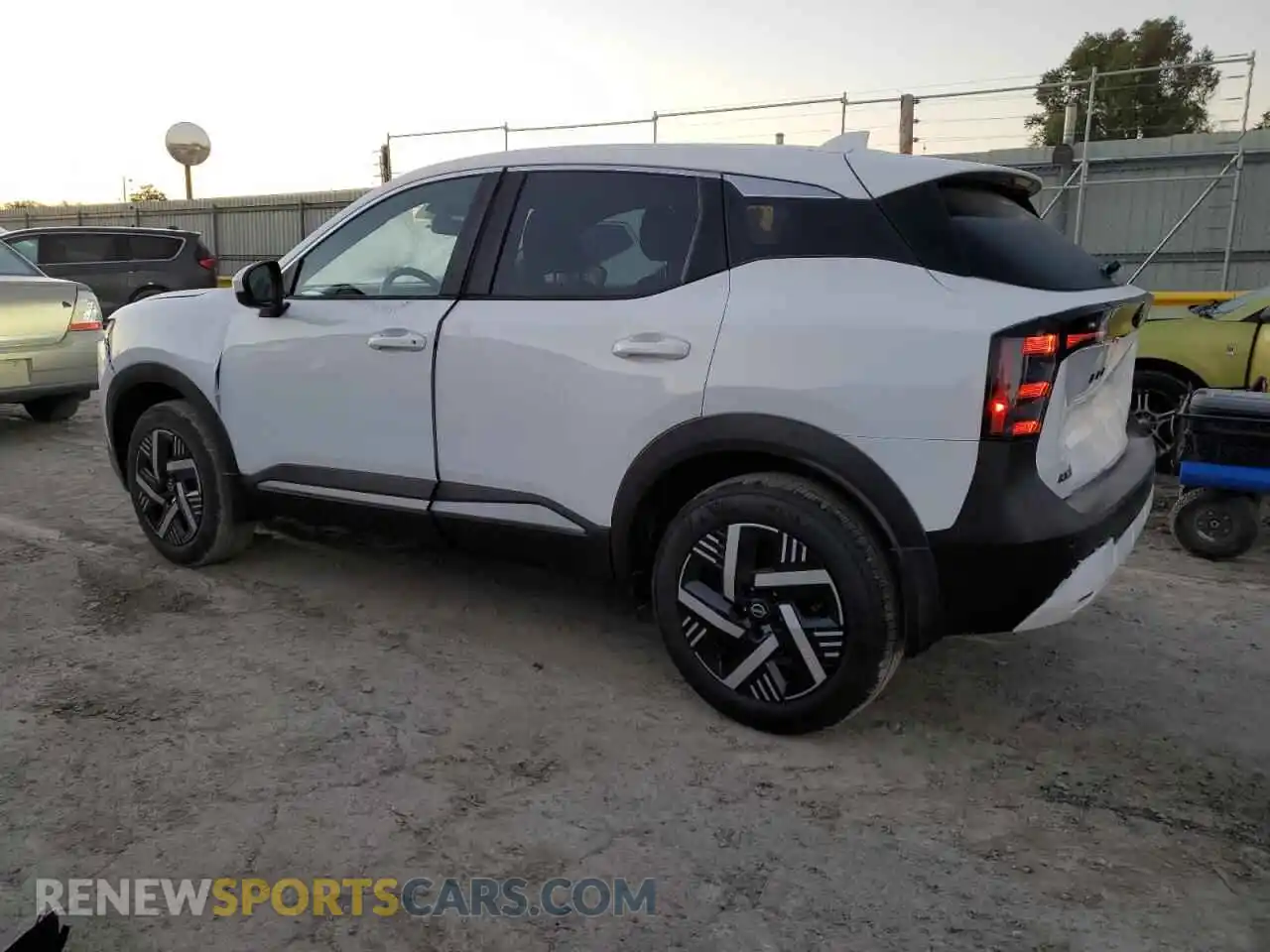 2 Photograph of a damaged car 3N8AP6CA7SL443148 NISSAN KICKS 2025