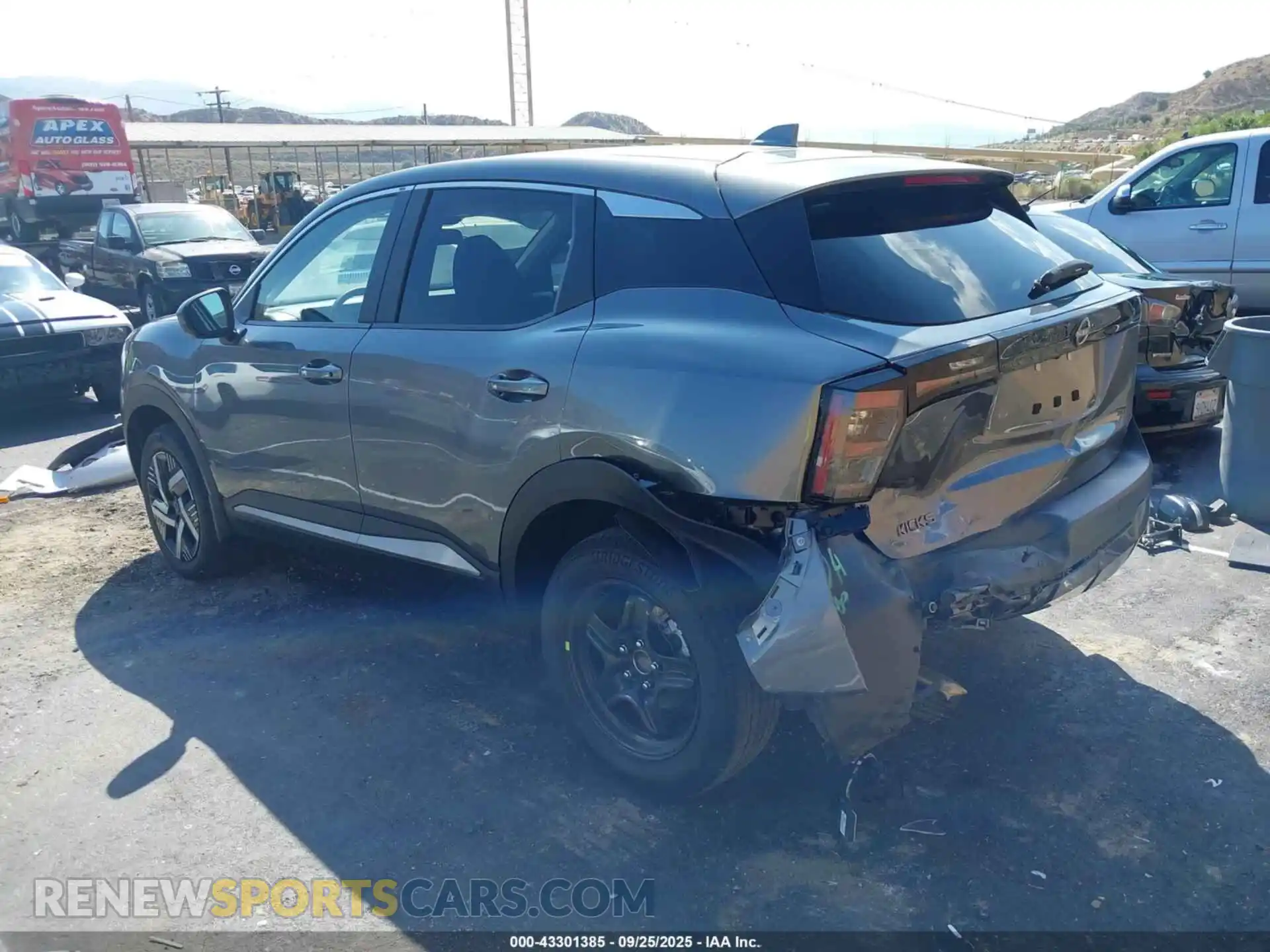 3 Photograph of a damaged car 3N8AP6CA8SL313640 NISSAN KICKS 2025