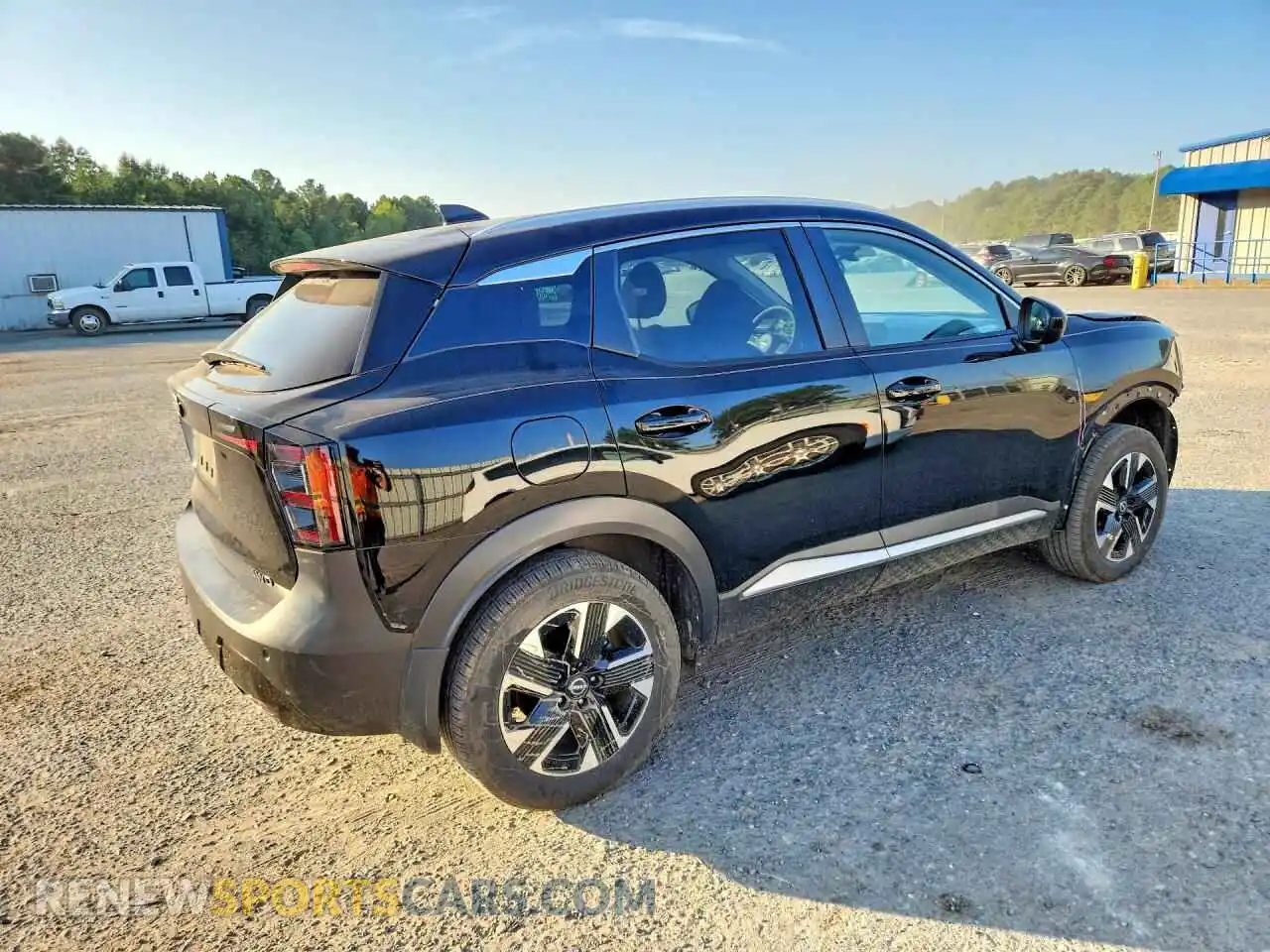 3 fotografías del automóvil dañado 3N8AP6CB1SL441694 NISSAN KICKS 2025