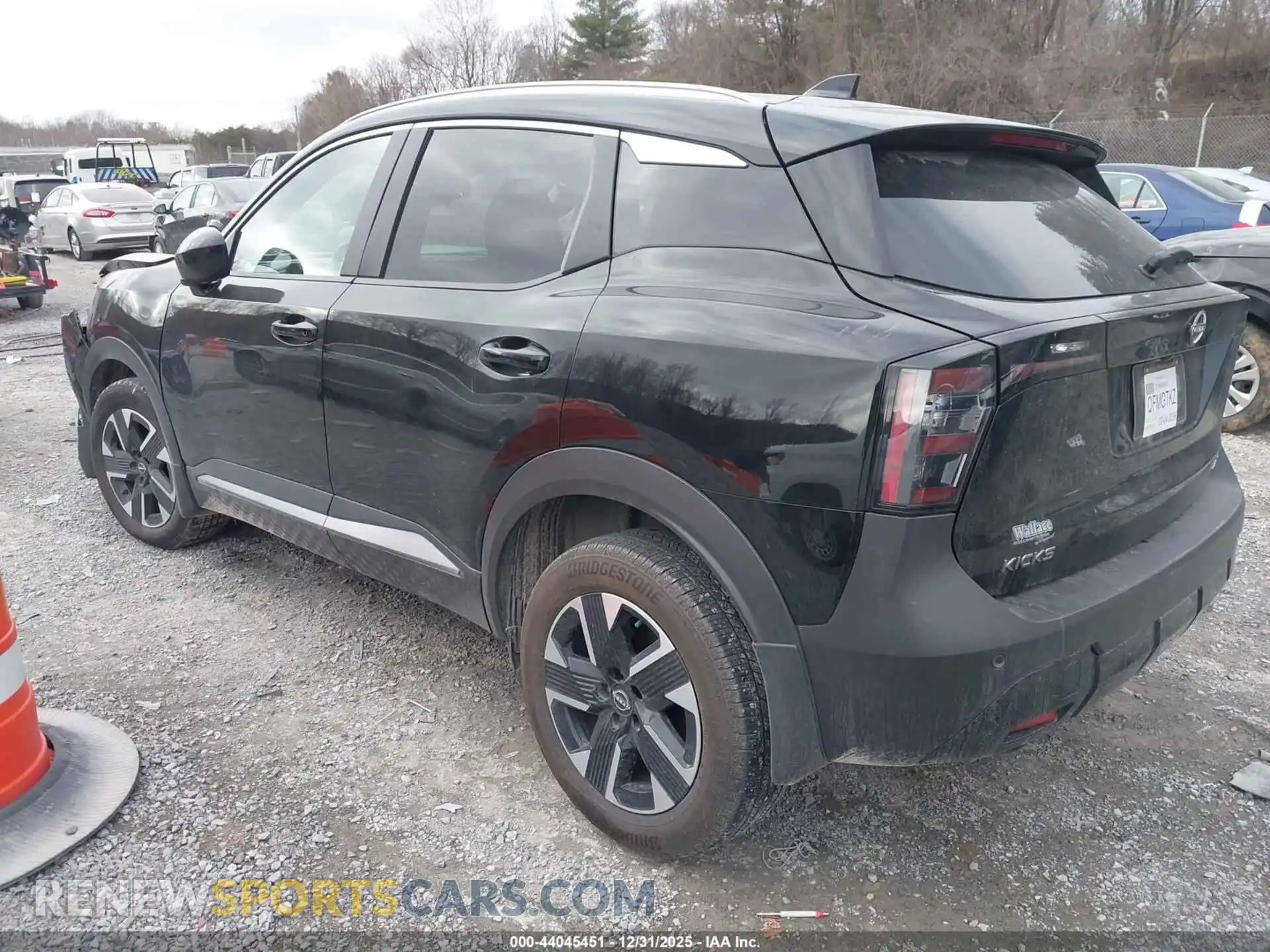3 Photograph of a damaged car 3N8AP6CB2SL438108 NISSAN KICKS 2025