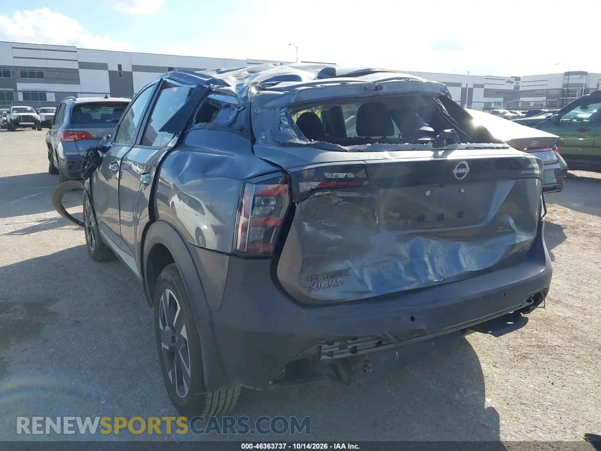 3 Фотография поврежденного автомобиля 3N8AP6CB4SL332940 NISSAN KICKS 2025