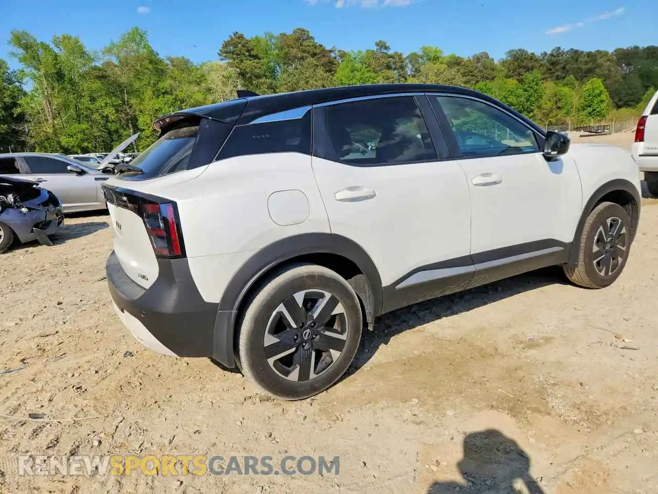 3 Photograph of a damaged car 3N8AP6CB4SL389445 NISSAN KICKS 2025