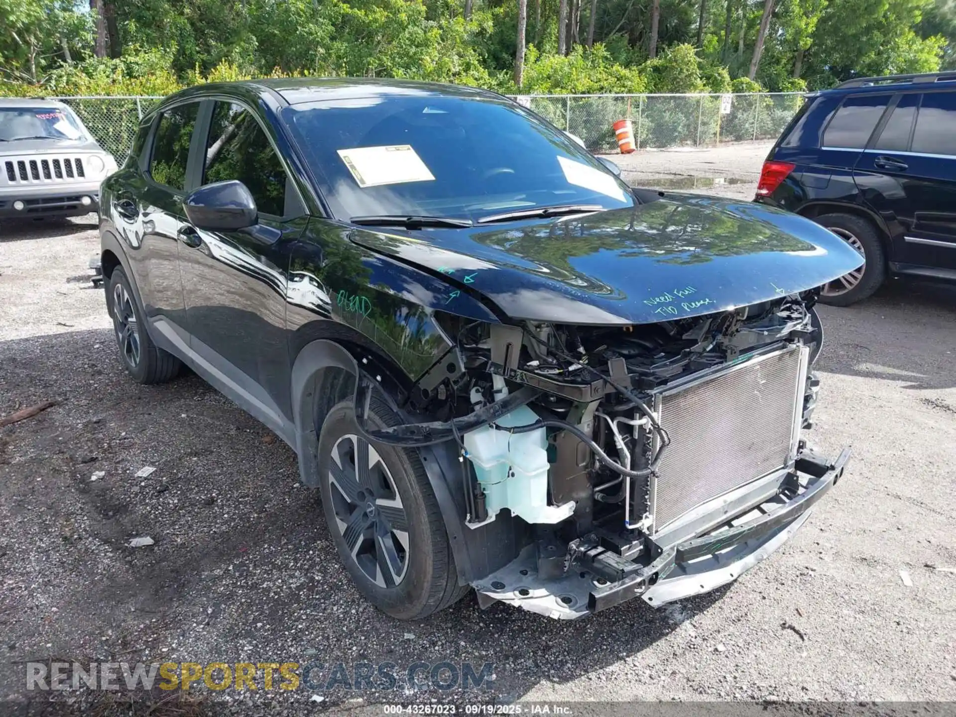 1 Photograph of a damaged car 3N8AP6CB7SL341521 NISSAN KICKS 2025