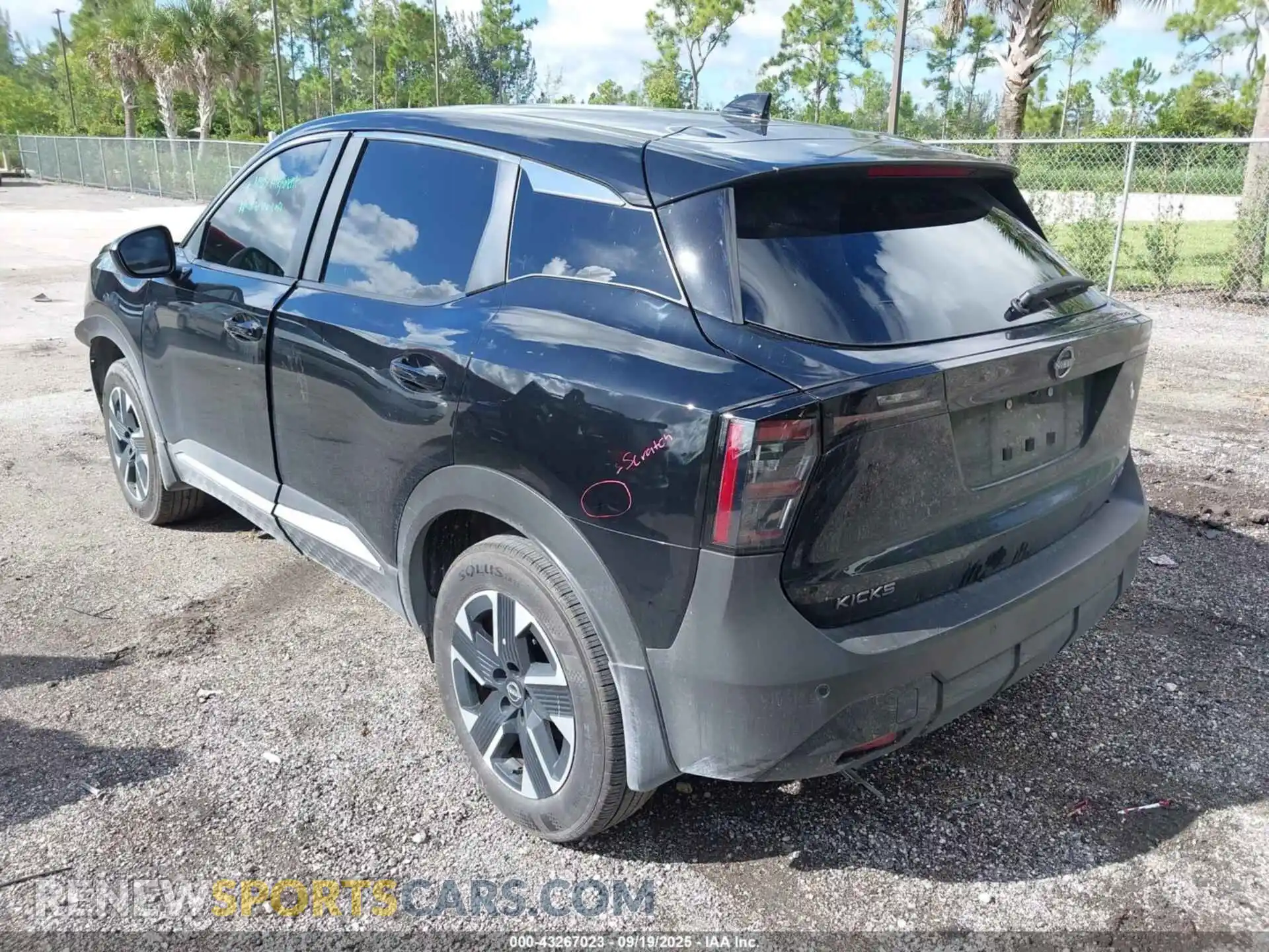 3 Photograph of a damaged car 3N8AP6CB7SL341521 NISSAN KICKS 2025
