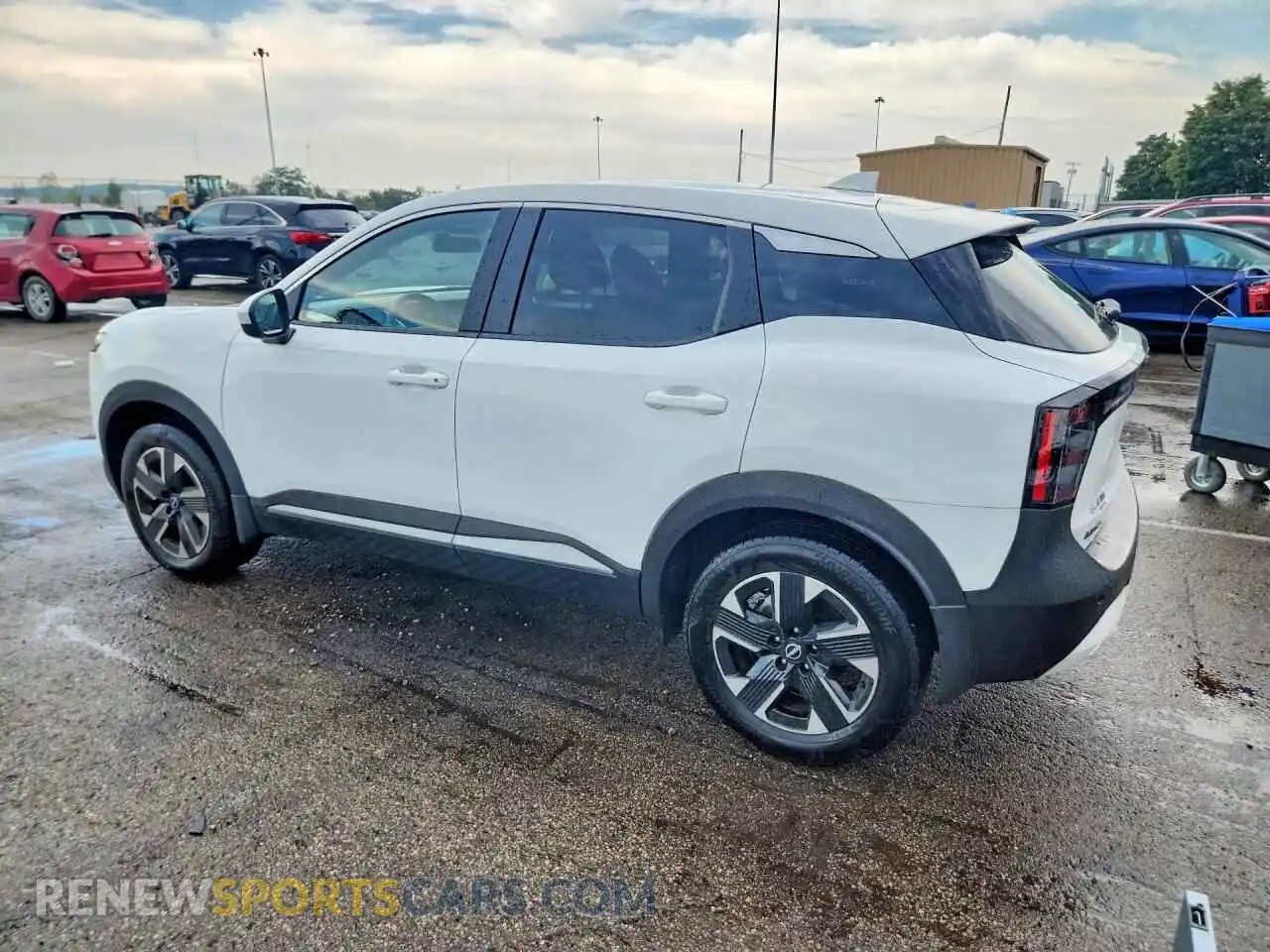 2 Фотография поврежденного автомобиля 3N8AP6CB7SL408456 NISSAN KICKS 2025