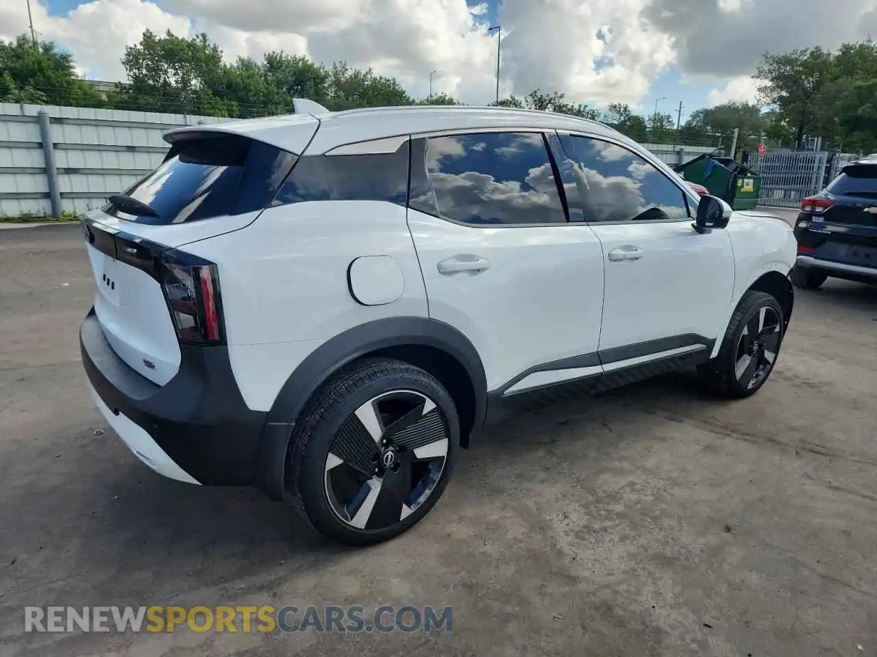 3 Photograph of a damaged car 3N8AP6DA6SL318513 NISSAN KICKS 2025