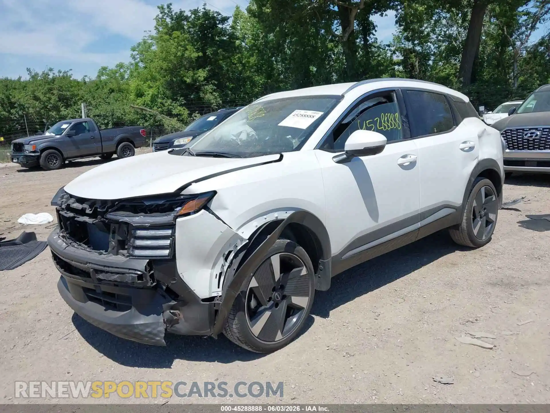 2 Photograph of a damaged car 3N8AP6DA8SL327388 NISSAN KICKS 2025