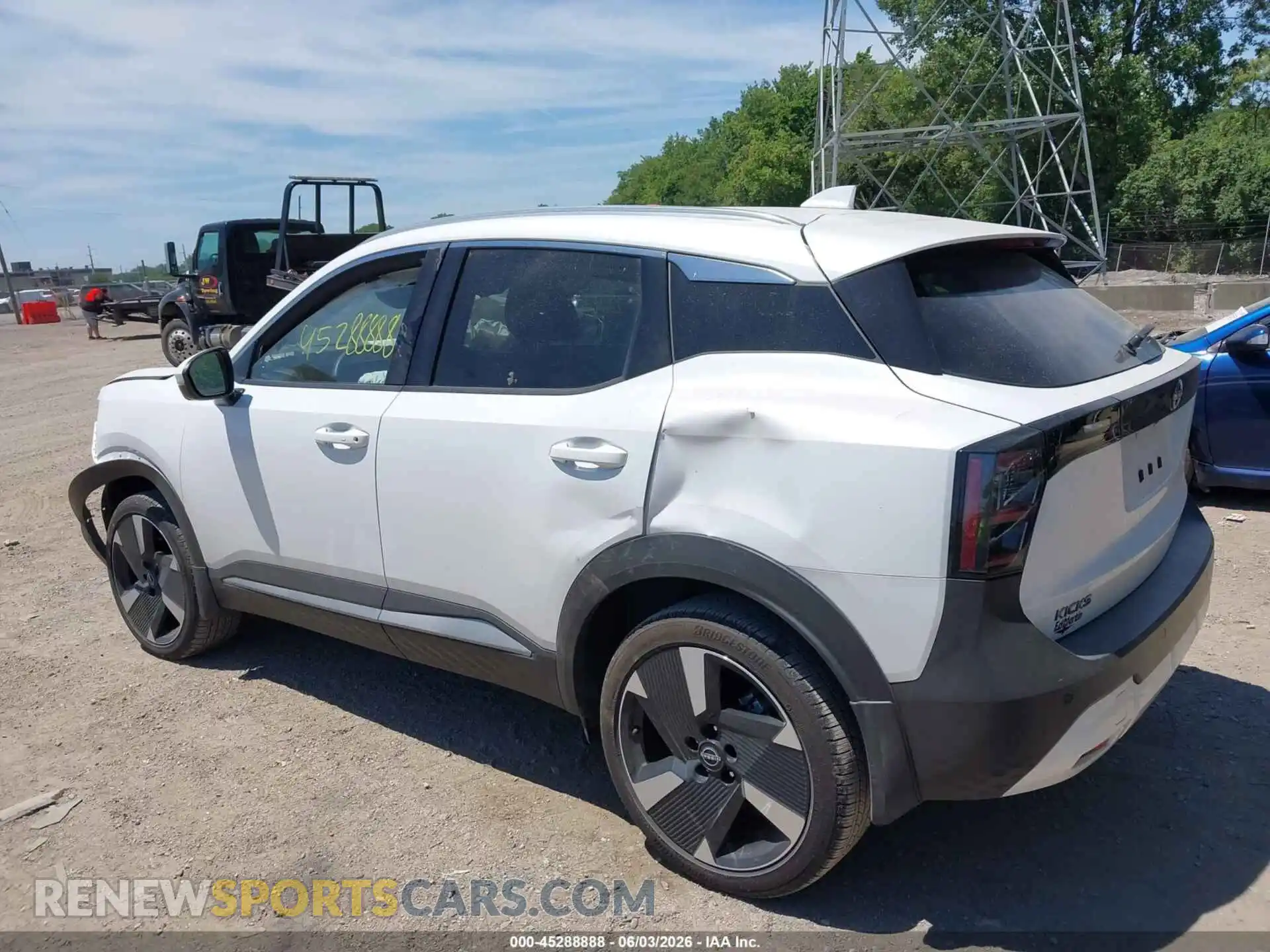3 Photograph of a damaged car 3N8AP6DA8SL327388 NISSAN KICKS 2025