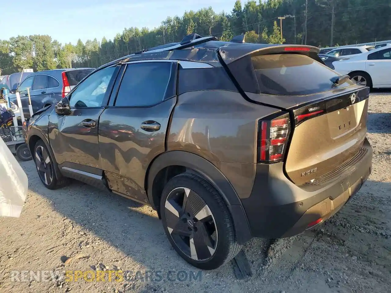 2 fotografías del automóvil dañado 3N8AP6DA9SL401787 NISSAN KICKS 2025