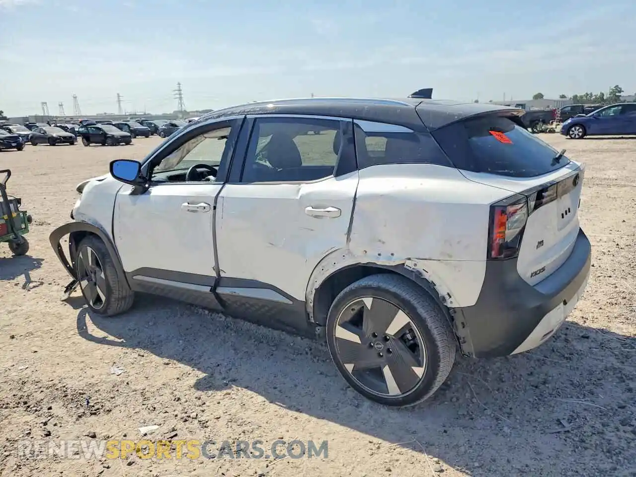 2 fotografías del automóvil dañado 3N8AP6DA9SL429489 NISSAN KICKS 2025
