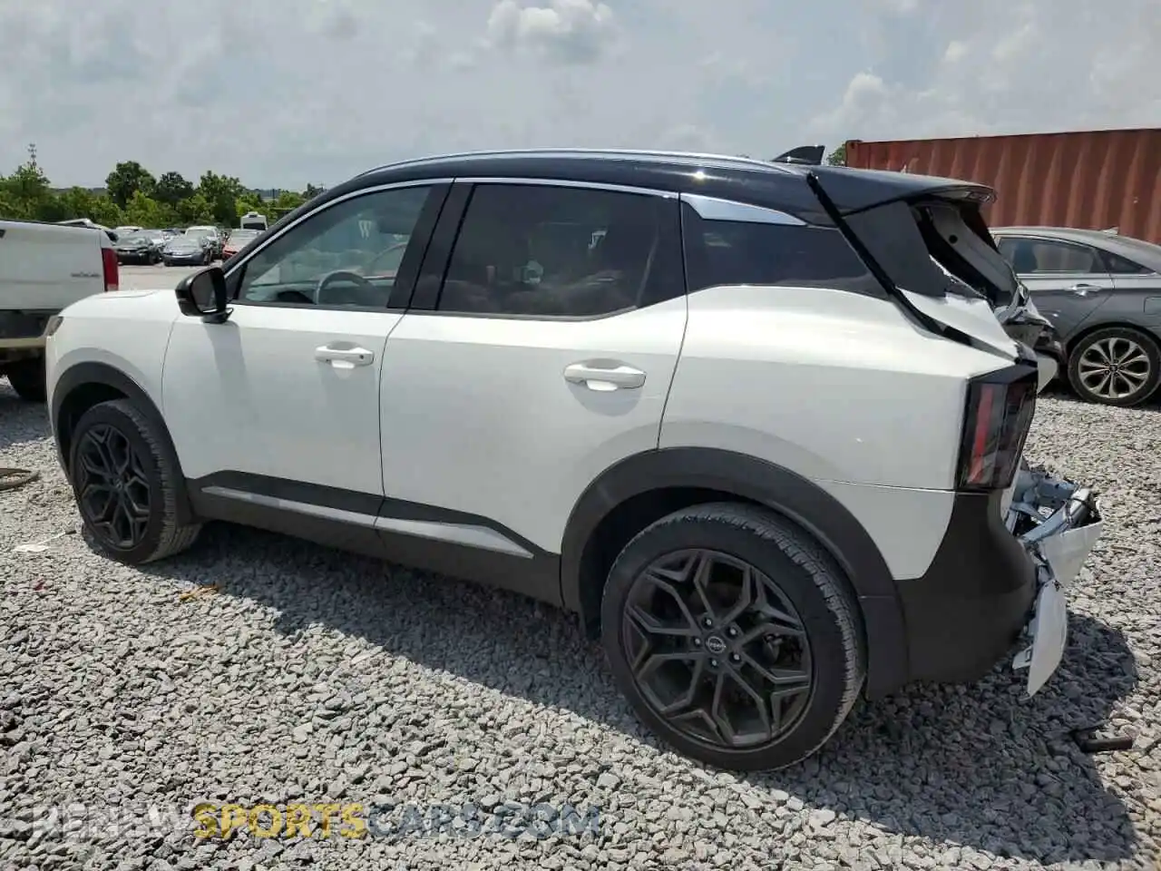 2 fotografías del automóvil dañado 3N8AP6DAXSL346878 NISSAN KICKS 2025