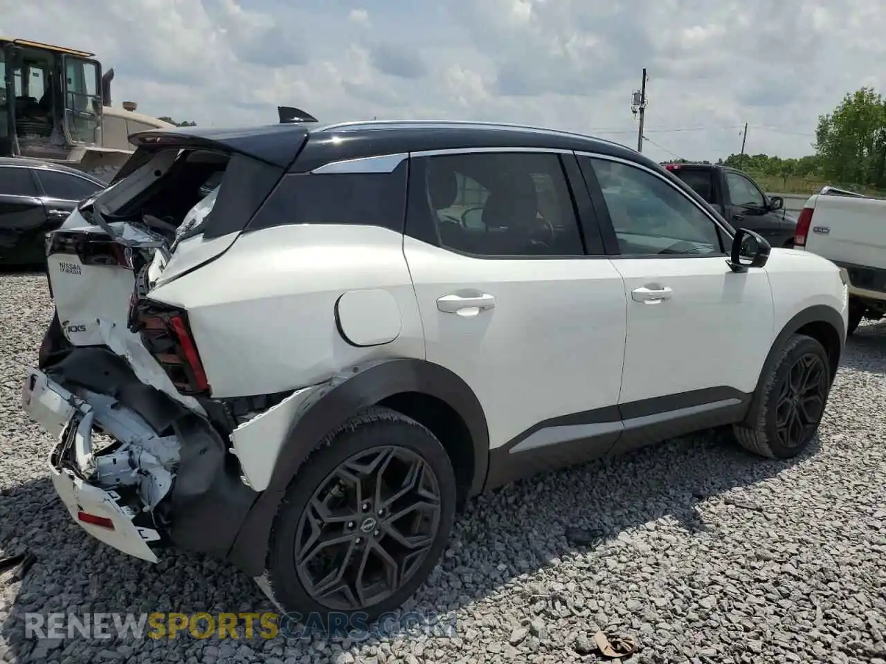 3 fotografías del automóvil dañado 3N8AP6DAXSL346878 NISSAN KICKS 2025