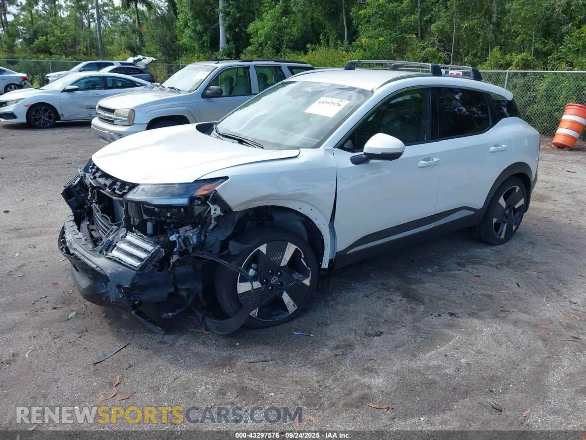 2 Photograph of a damaged car 3N8AP6DB0SL398805 NISSAN KICKS 2025