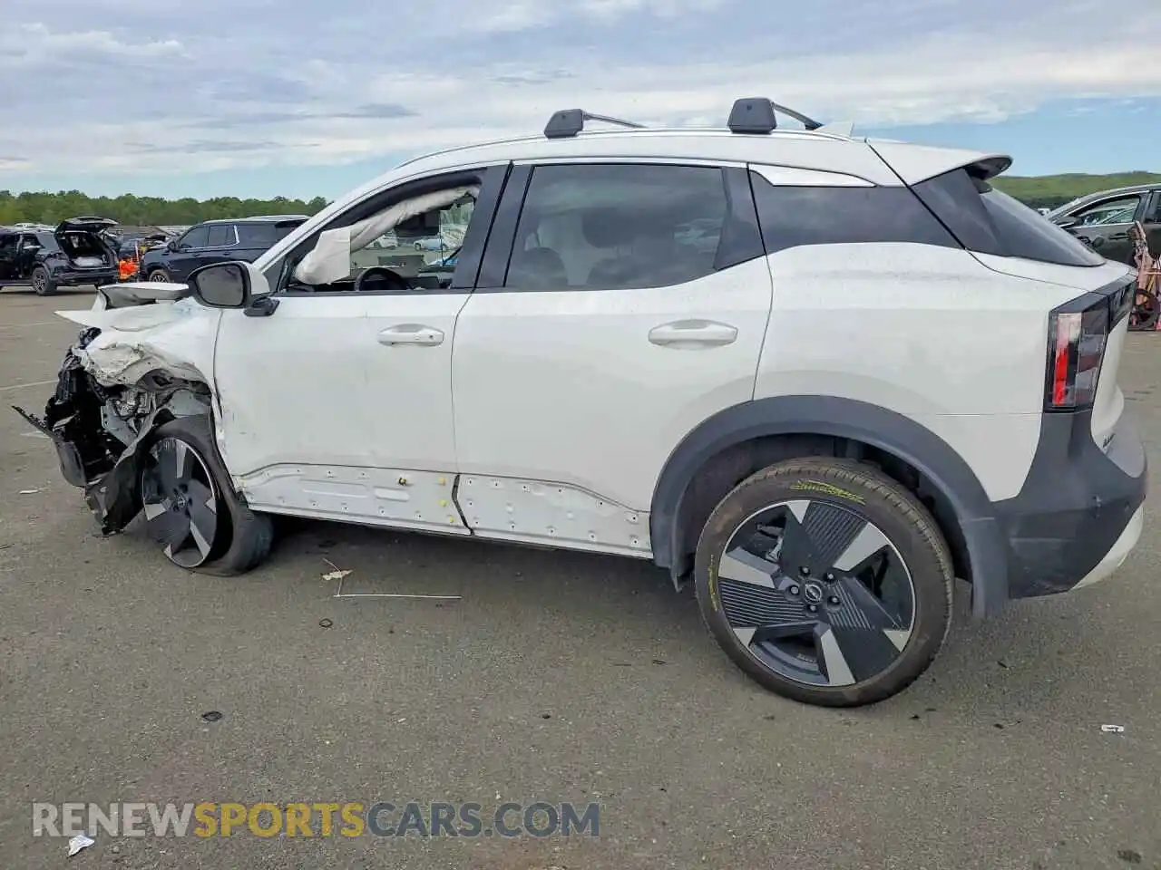 2 Фотография поврежденного автомобиля 3N8AP6DB2SL313821 NISSAN KICKS 2025