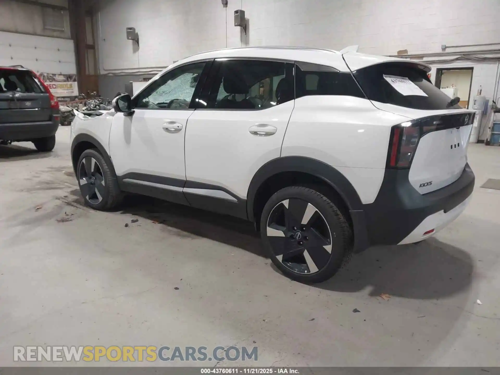 3 Photograph of a damaged car 3N8AP6DB5SL332296 NISSAN KICKS 2025