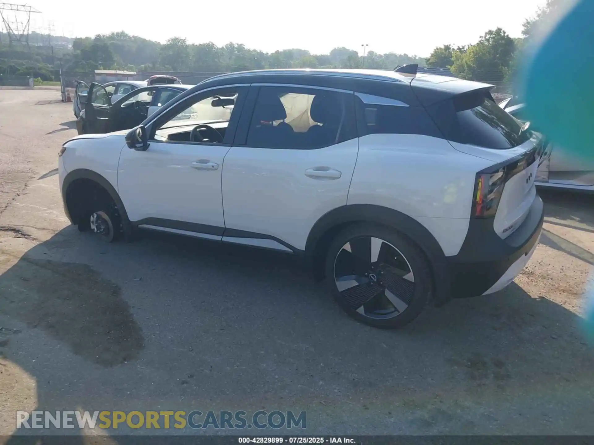 3 Photograph of a damaged car 3N8AP6DB8SL326783 NISSAN KICKS 2025