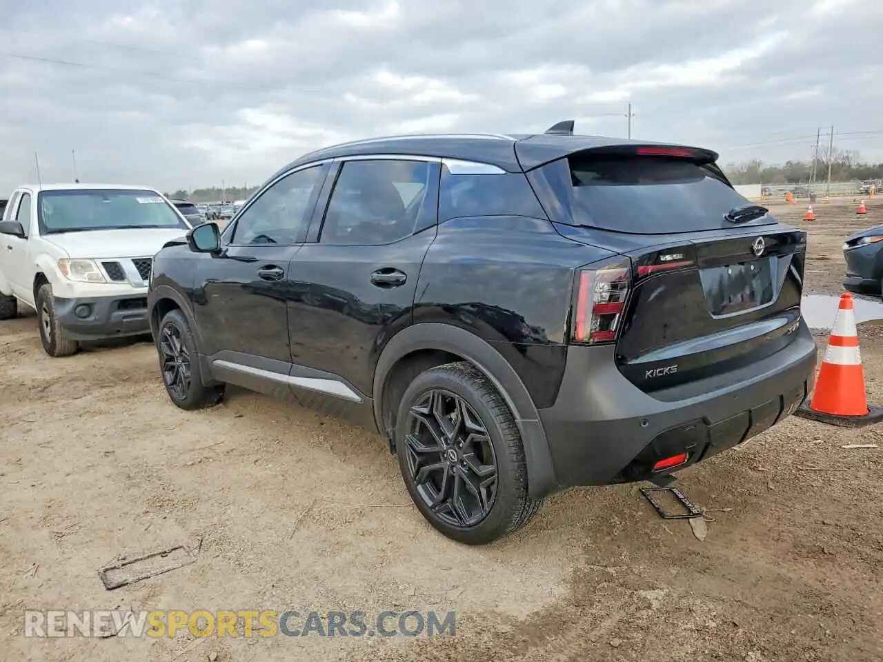 2 Photograph of a damaged car 3N8AP6DB9SL392680 NISSAN KICKS 2025