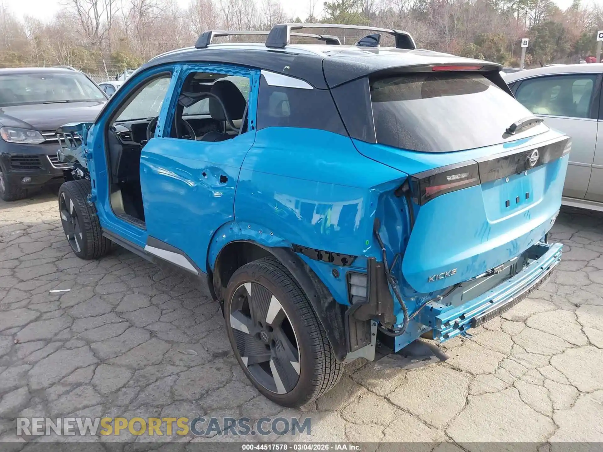 3 Photograph of a damaged car 3N8AP6DBXSL328678 NISSAN KICKS 2025