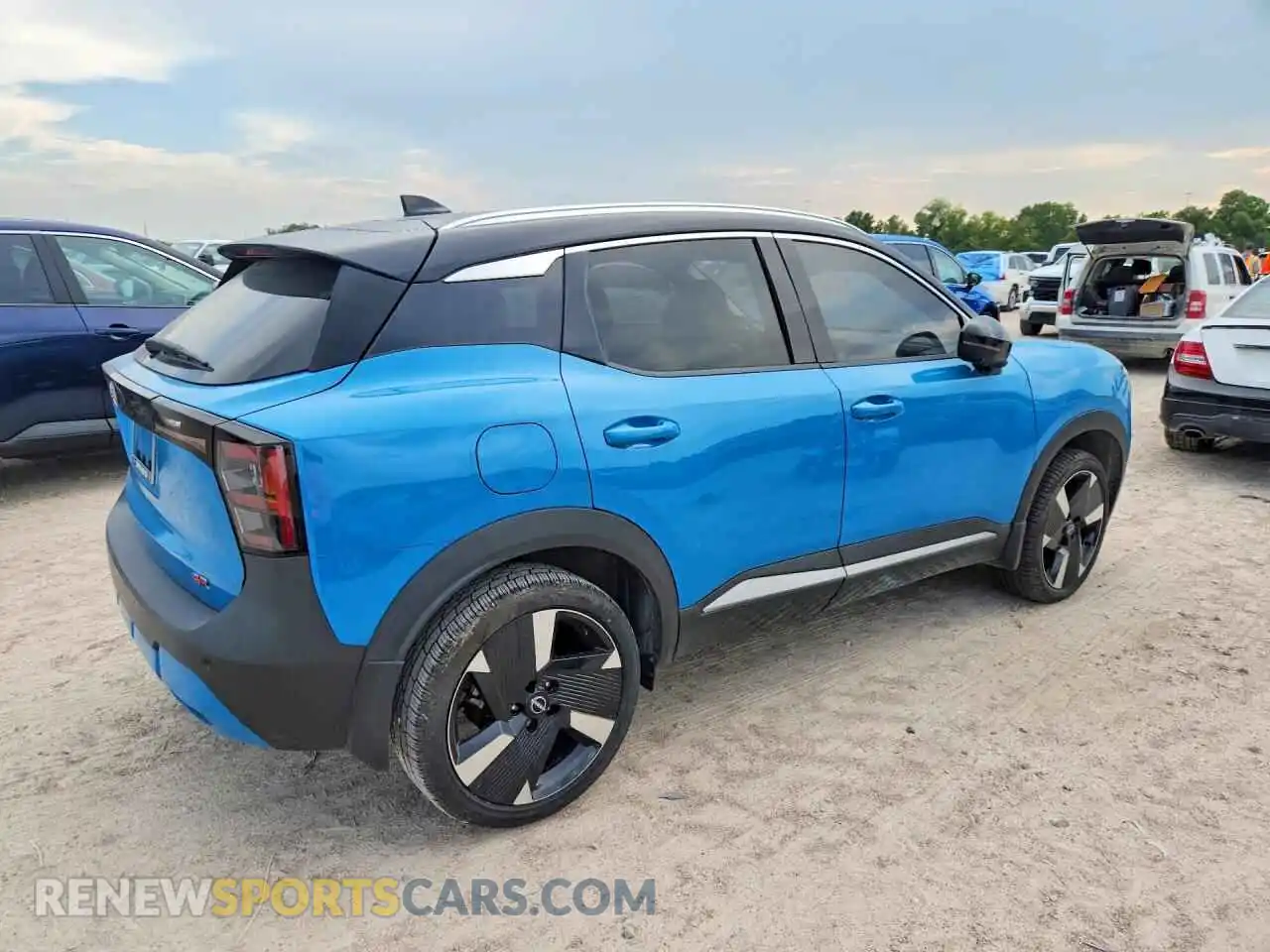 3 fotografías del automóvil dañado 3N8AP6DCXSL360815 NISSAN KICKS 2025